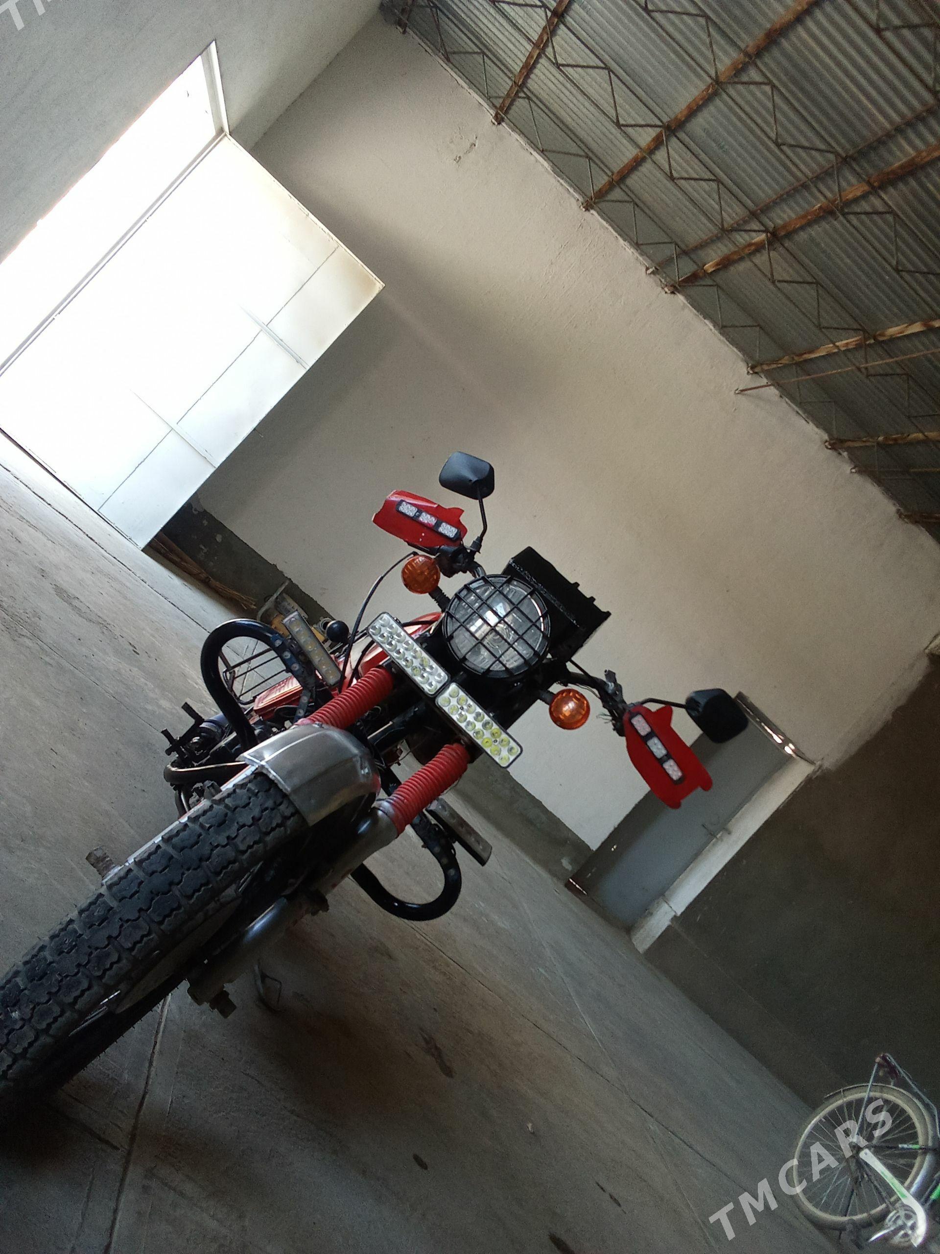 Fekon FK150-8G 2005 - 10 000 TMT - Халач - img 1