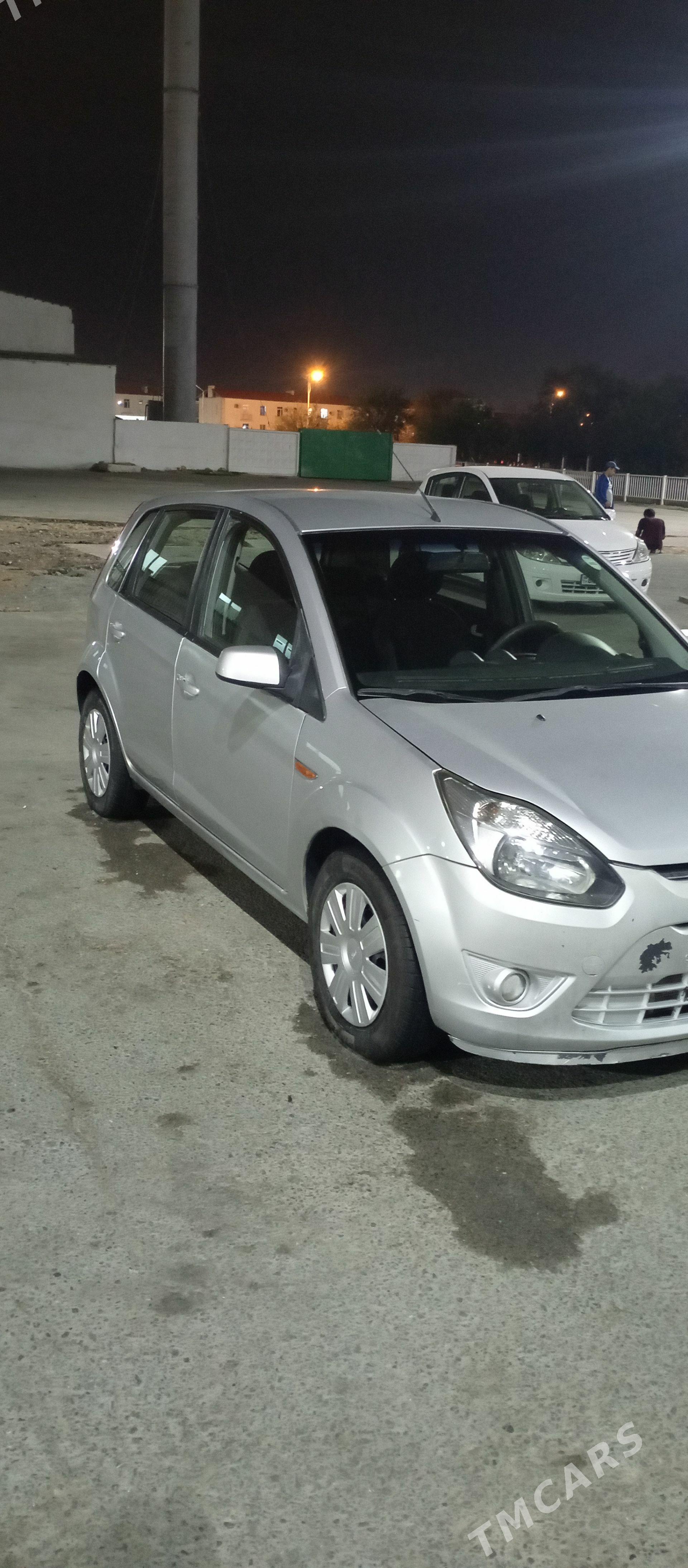 Ford Figo 2012 - 80 000 TMT - Aşgabat - img 1