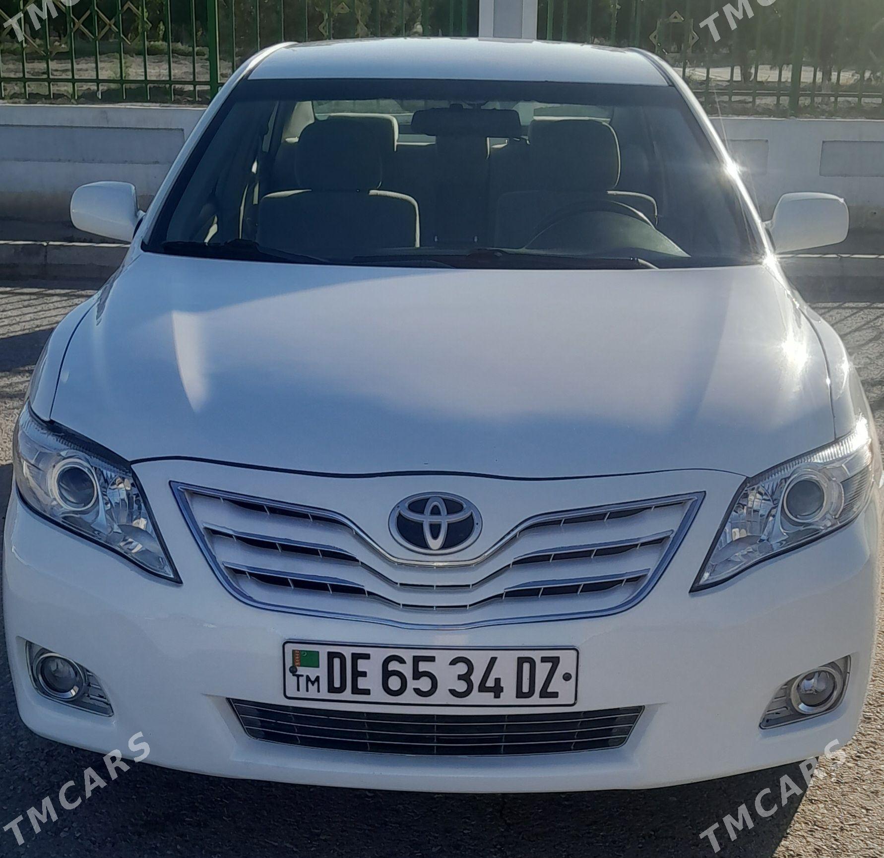 Toyota Camry 2010 - 195 000 TMT - Дашогуз - img 1