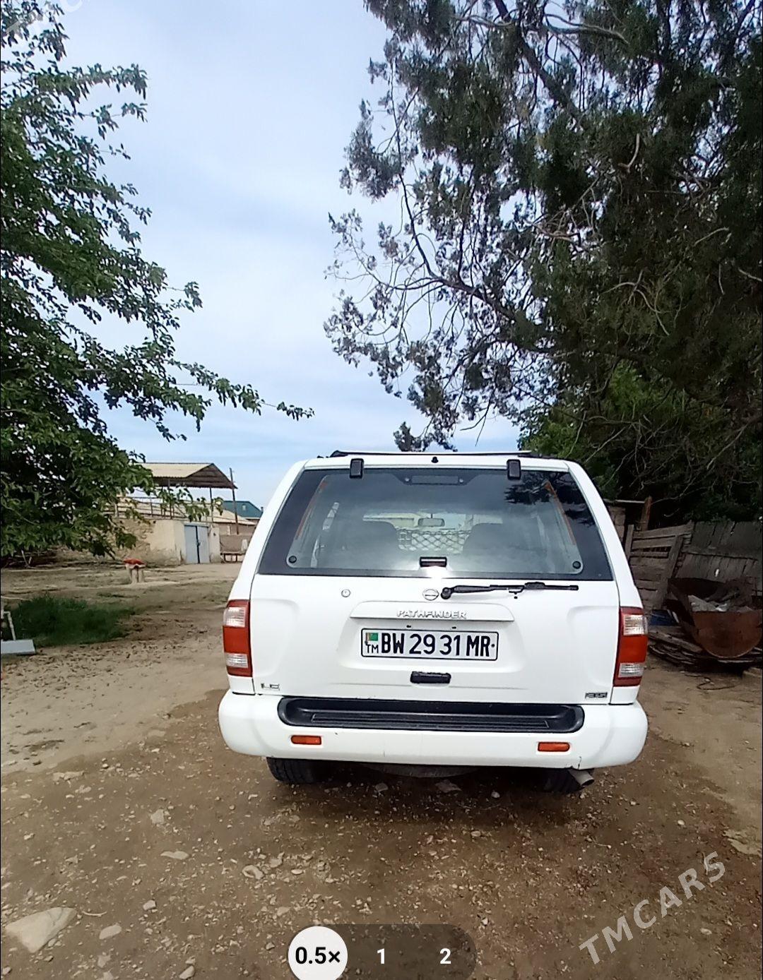 Nissan Pathfinder 2002 - 120 000 TMT - Джебел - img 1