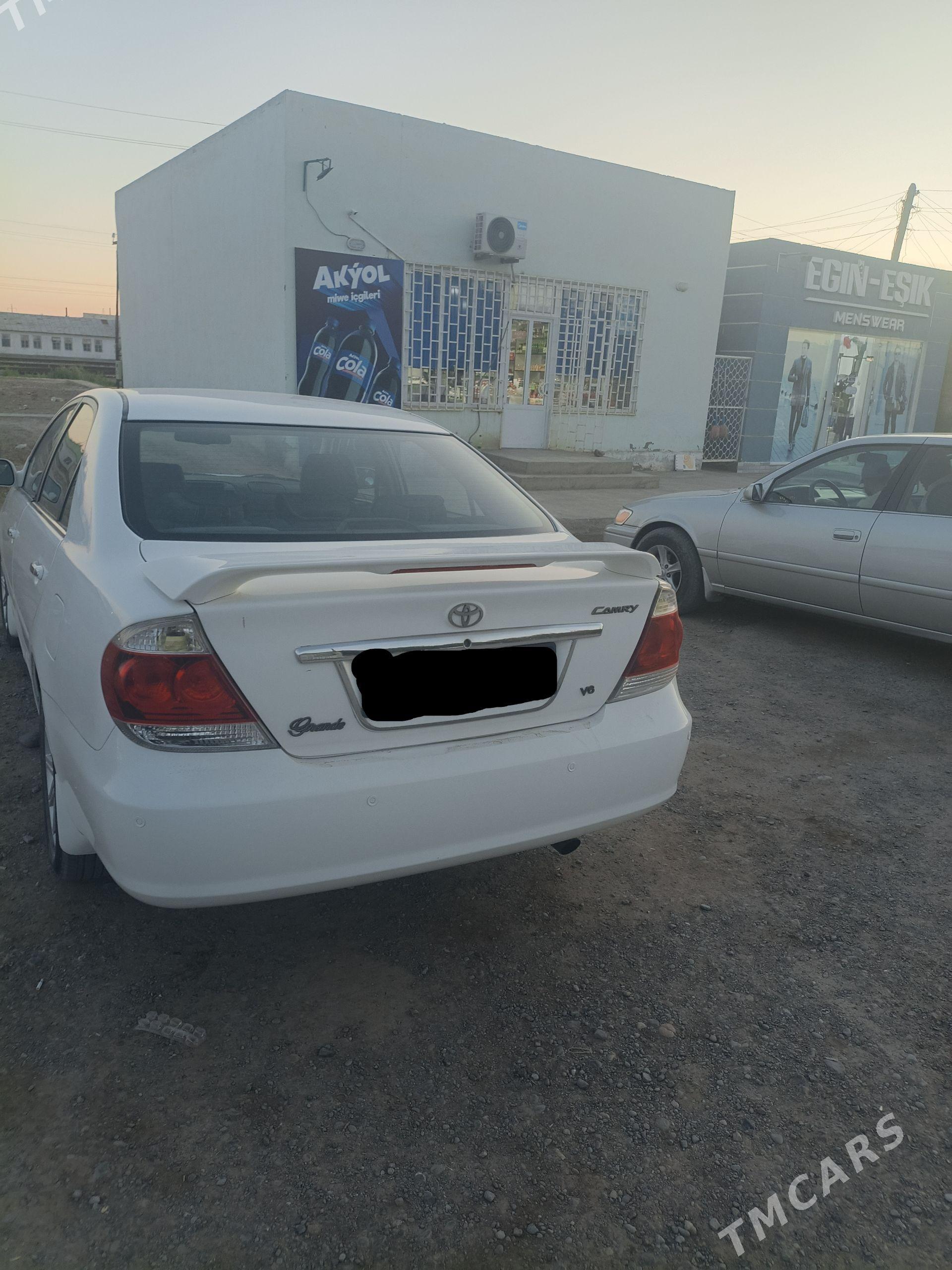 Toyota Camry 2005 - 220 000 TMT - Ёлётен - img 1