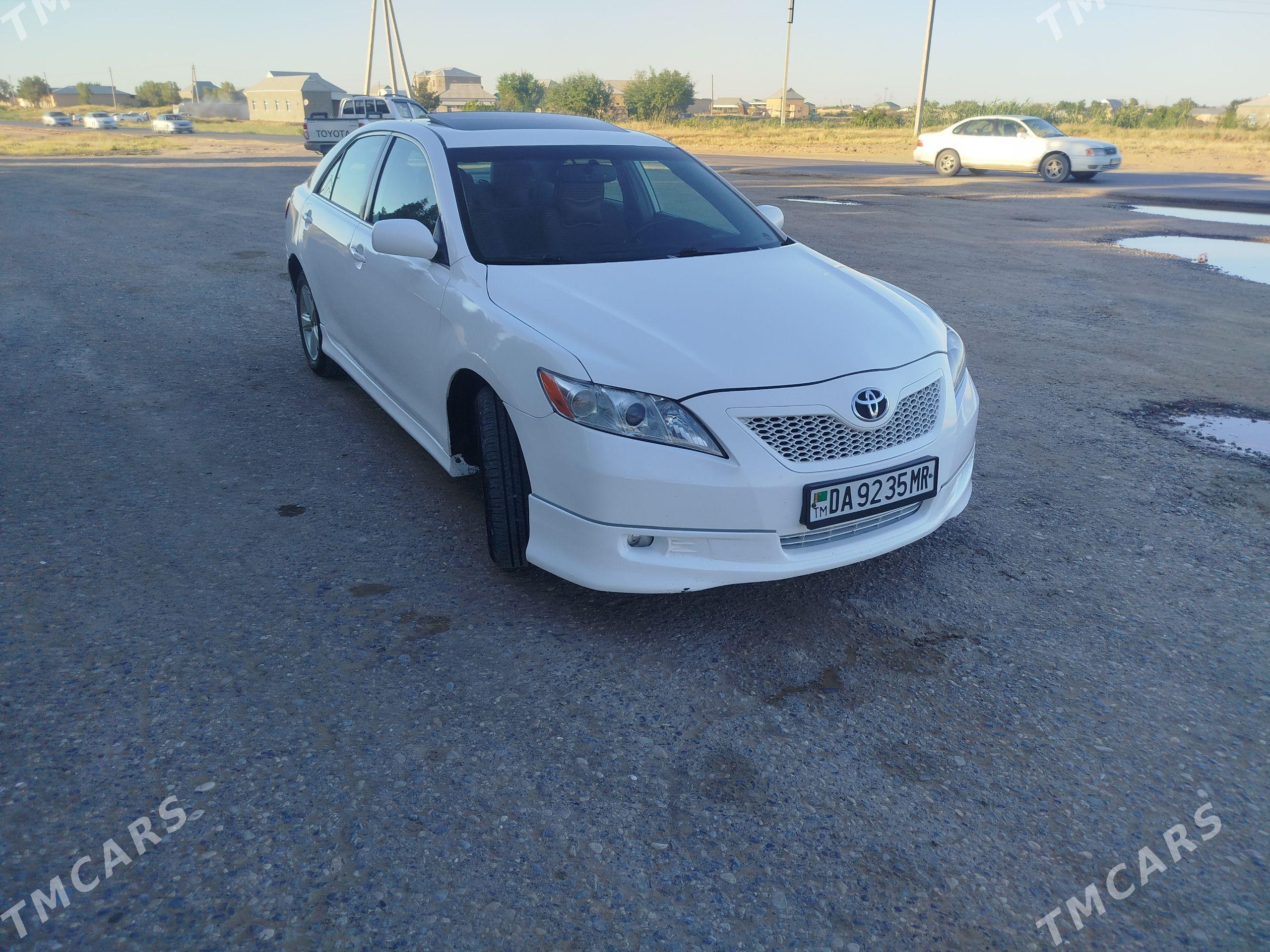 Toyota Camry 2007 - 209 000 TMT - Ёлётен - img 1