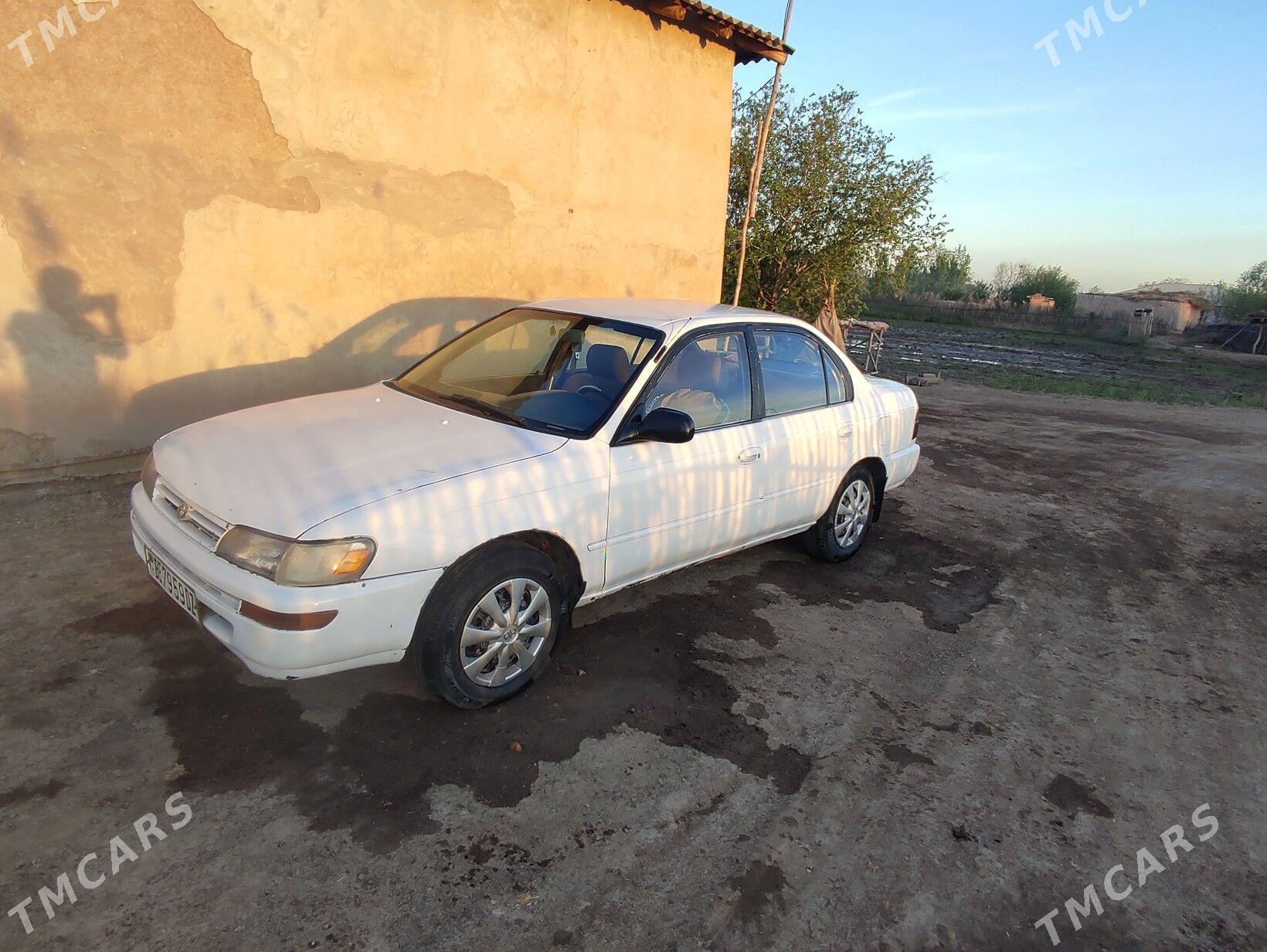 Toyota Corolla 1994 - 65 000 TMT - Губадаг - img 1