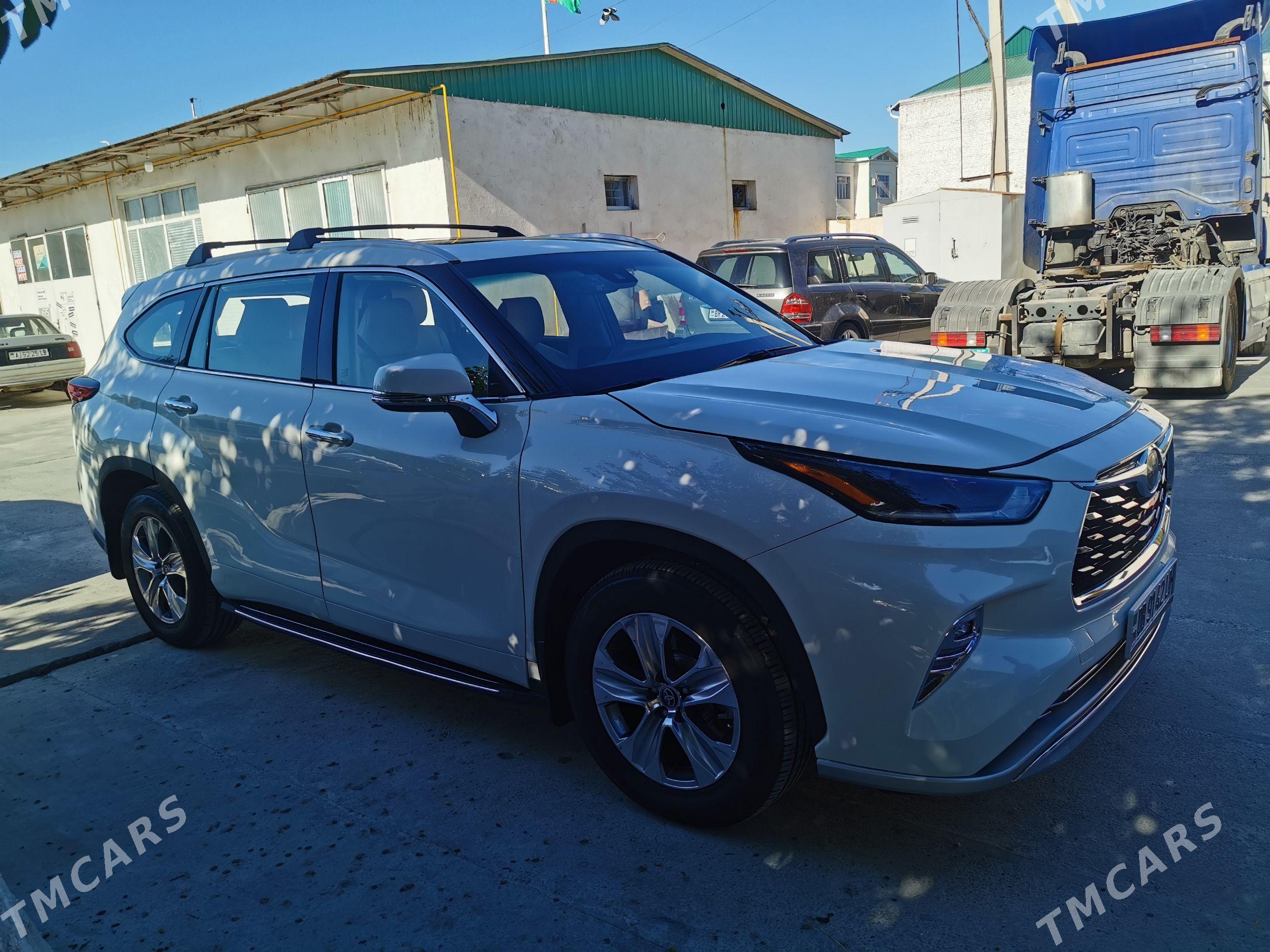 Toyota Highlander 2021 - 520 000 TMT - Туркменабат - img 1
