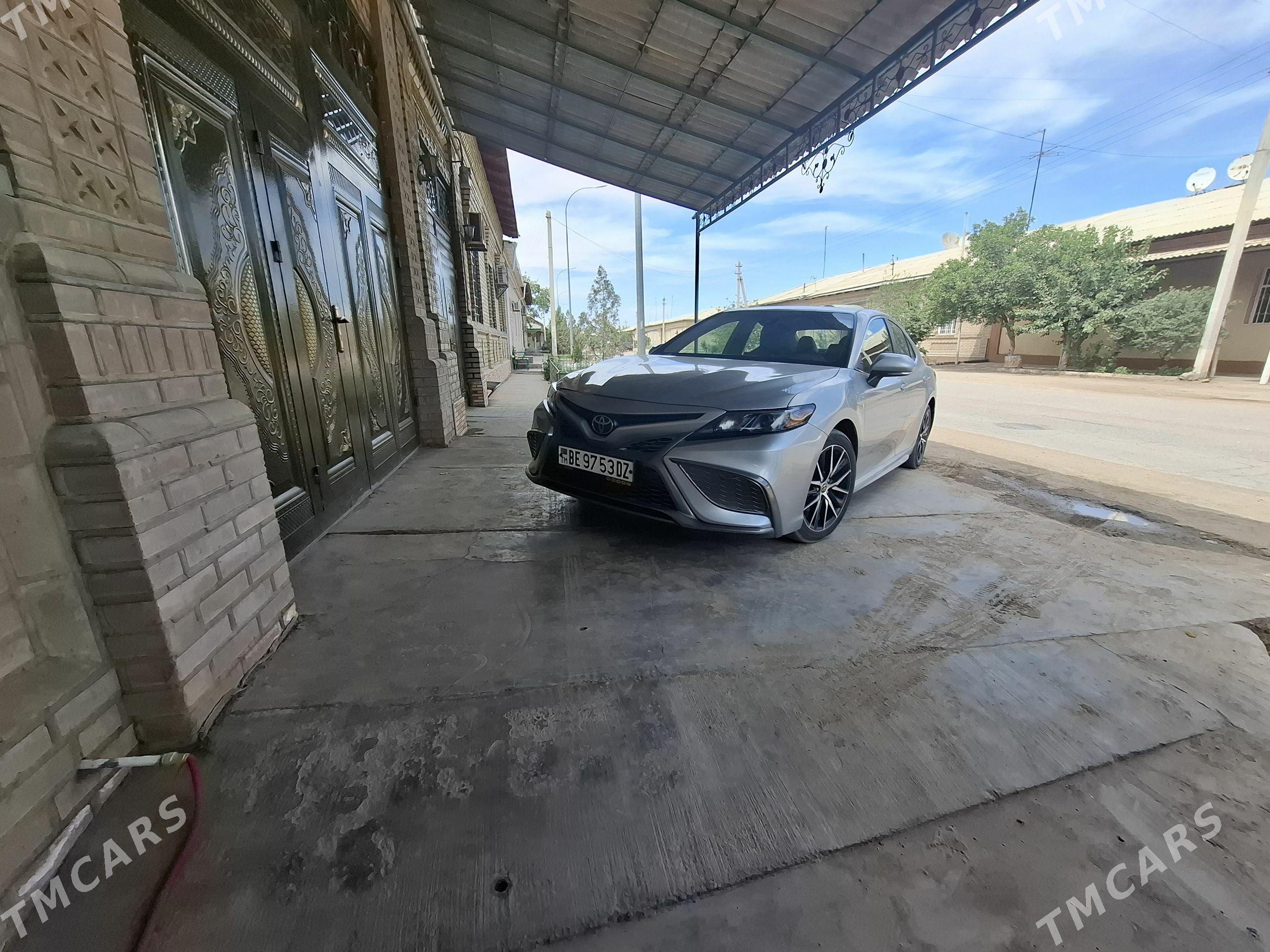 Toyota Camry 2022 - 285 000 TMT - Дашогуз - img 1