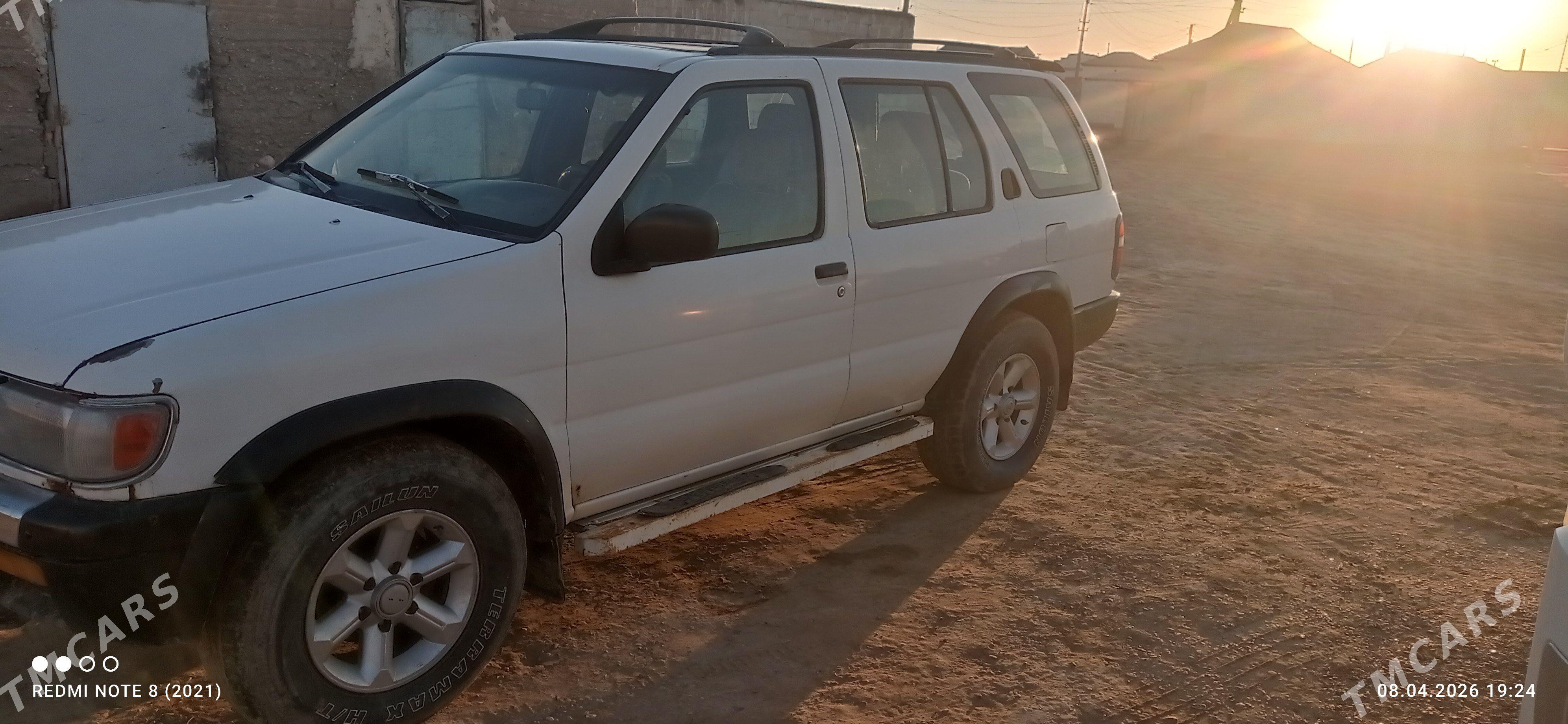 Nissan Pathfinder 1997 - 30 000 TMT - Esenguly - img 1