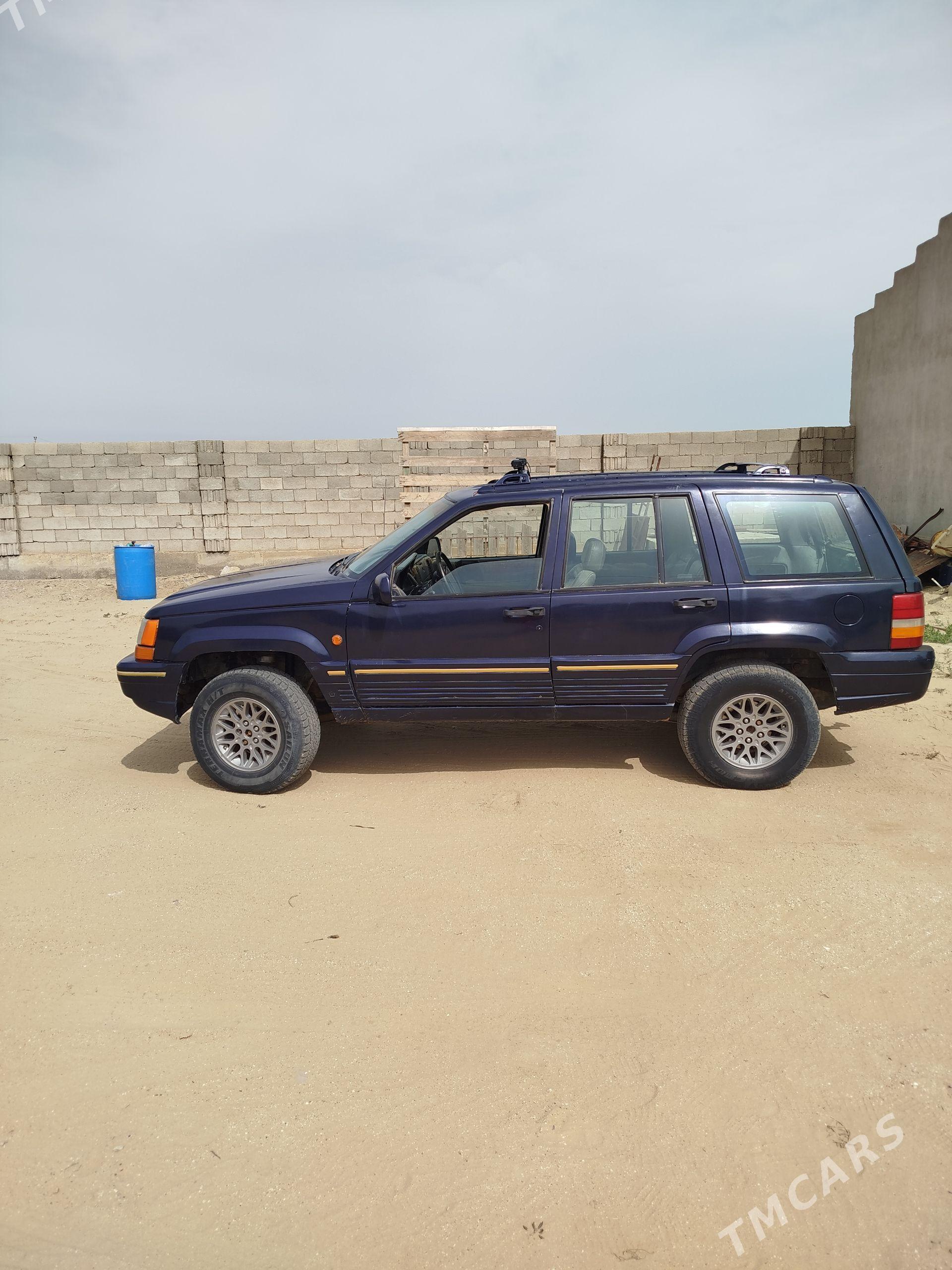 Jeep Grand Cherokee 1995 - 30 000 TMT - Хазар - img 1