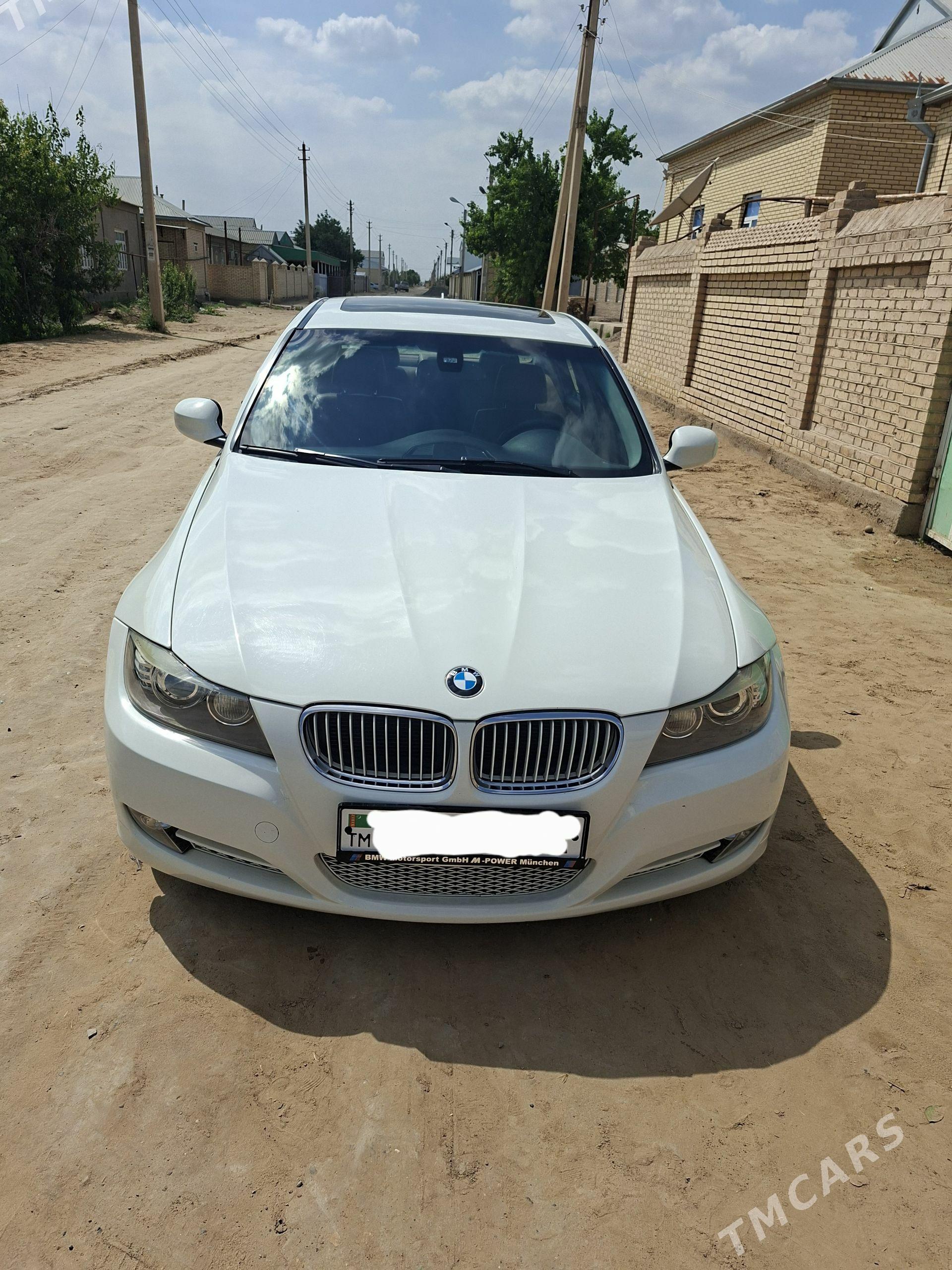 BMW 3 Series 2011 - 195 000 TMT - Мары - img 1