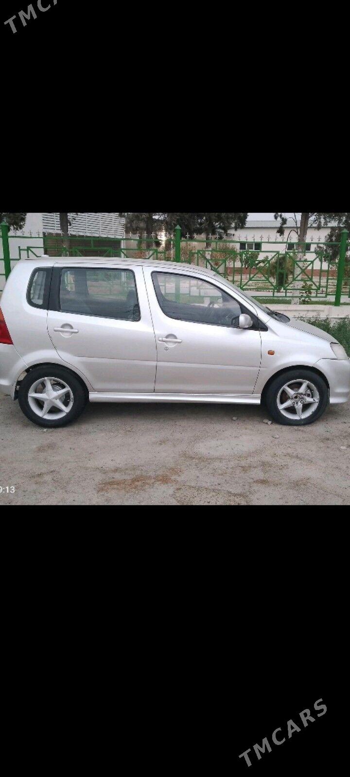 Daihatsu Terios 2003 - 30 000 TMT - 2 мкр - img 1