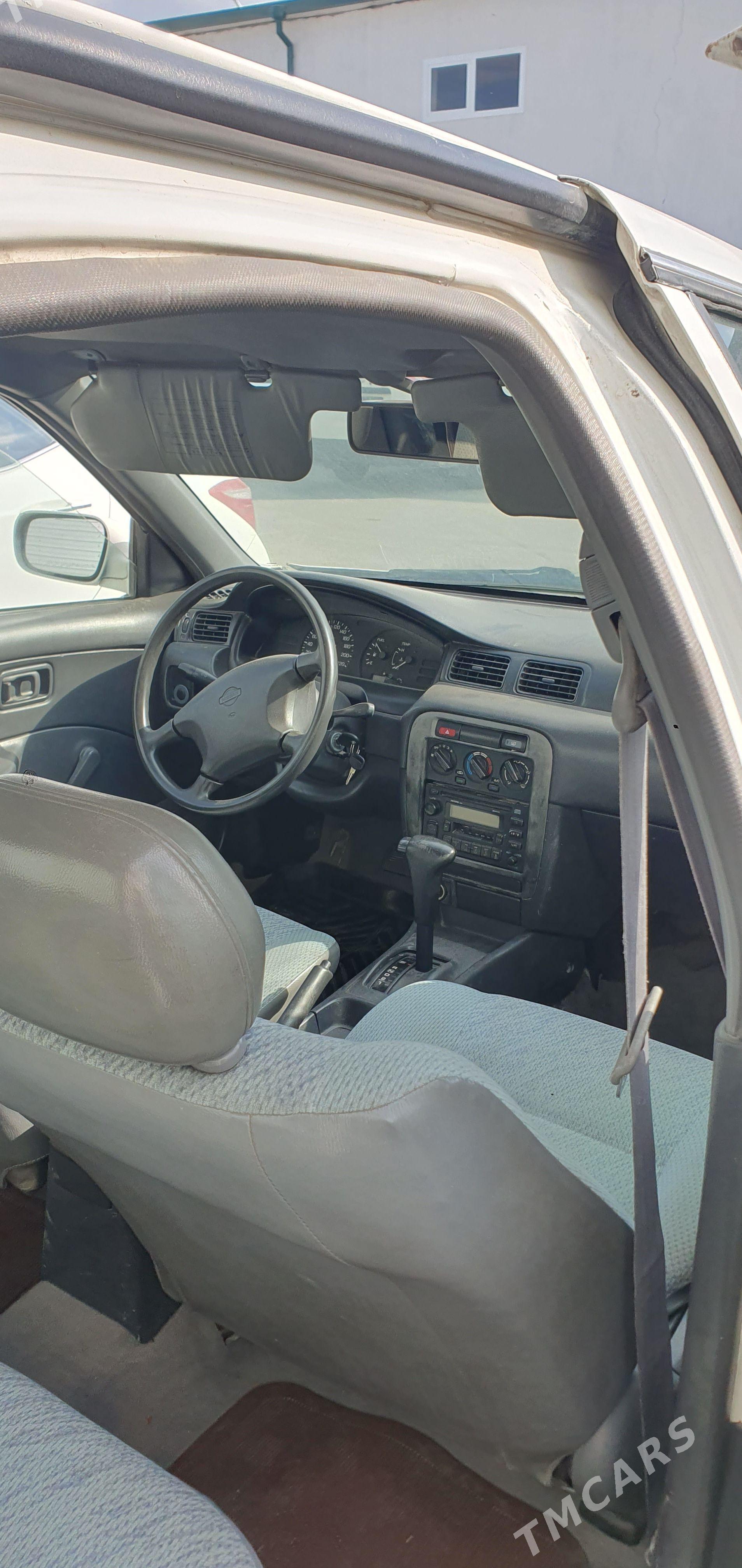 Nissan Sunny 2000 - 46 000 TMT - Aşgabat - img 1