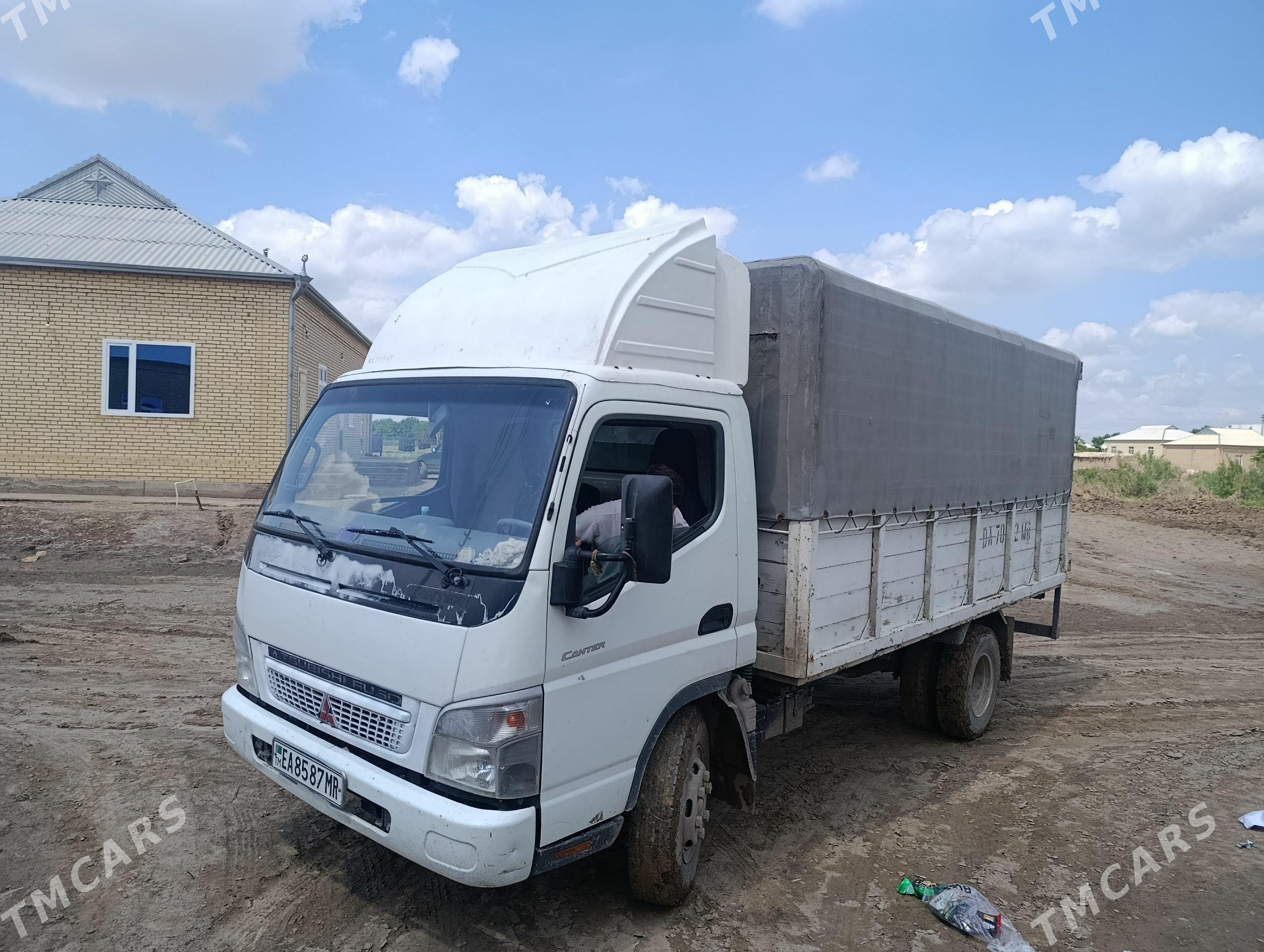 Mitsubishi Canter 2013 - 400 000 TMT - Mary - img 1
