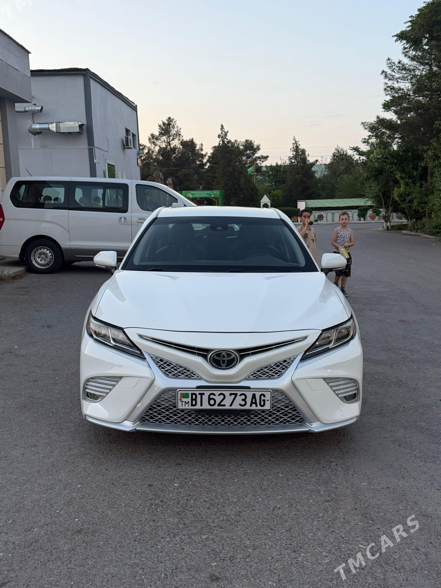 Toyota Camry 2018 - 300 000 TMT - Aşgabat - img 1