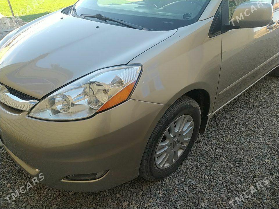 Toyota Sienna 2008 - 260 000 TMT - Векильбазар - img 1