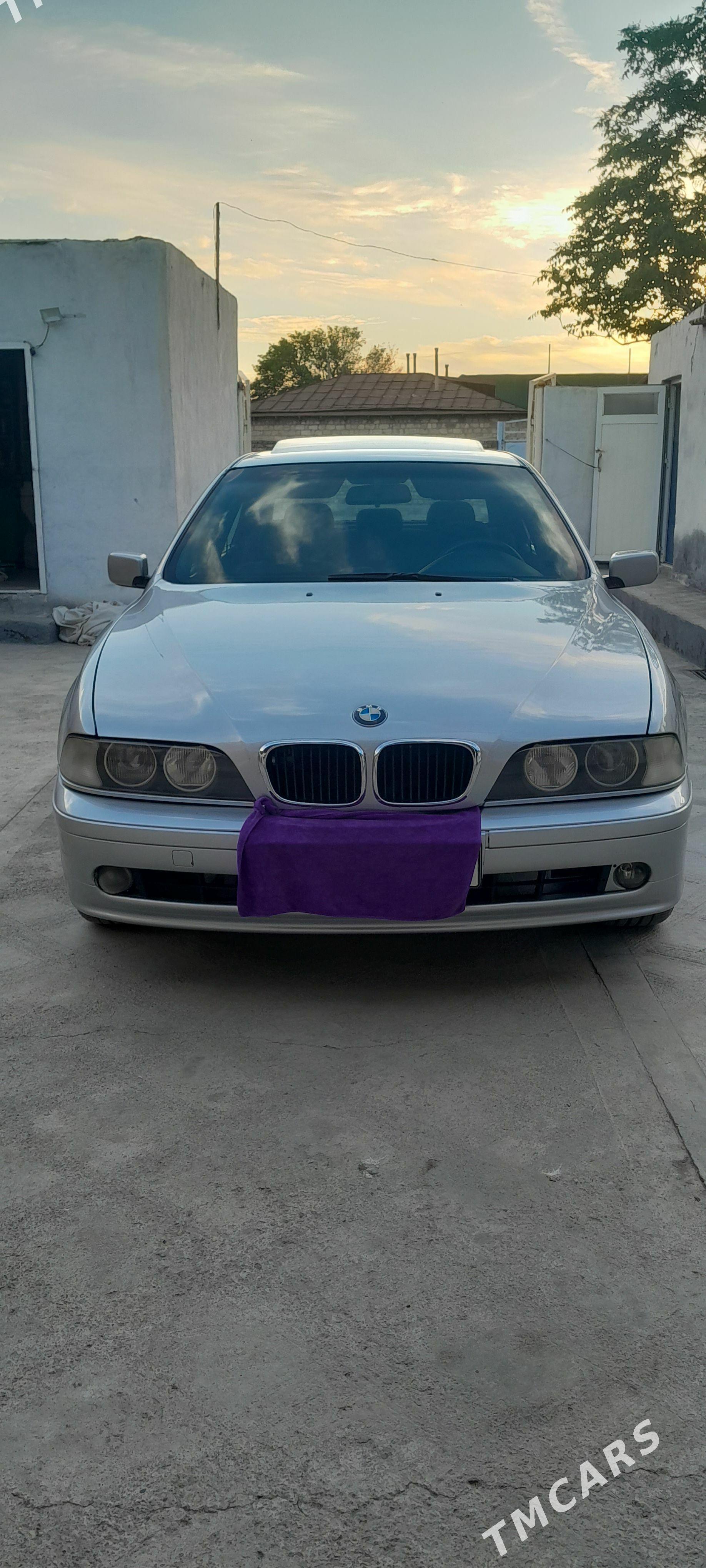 BMW E39 1998 - 115 000 TMT - Берекет - img 1