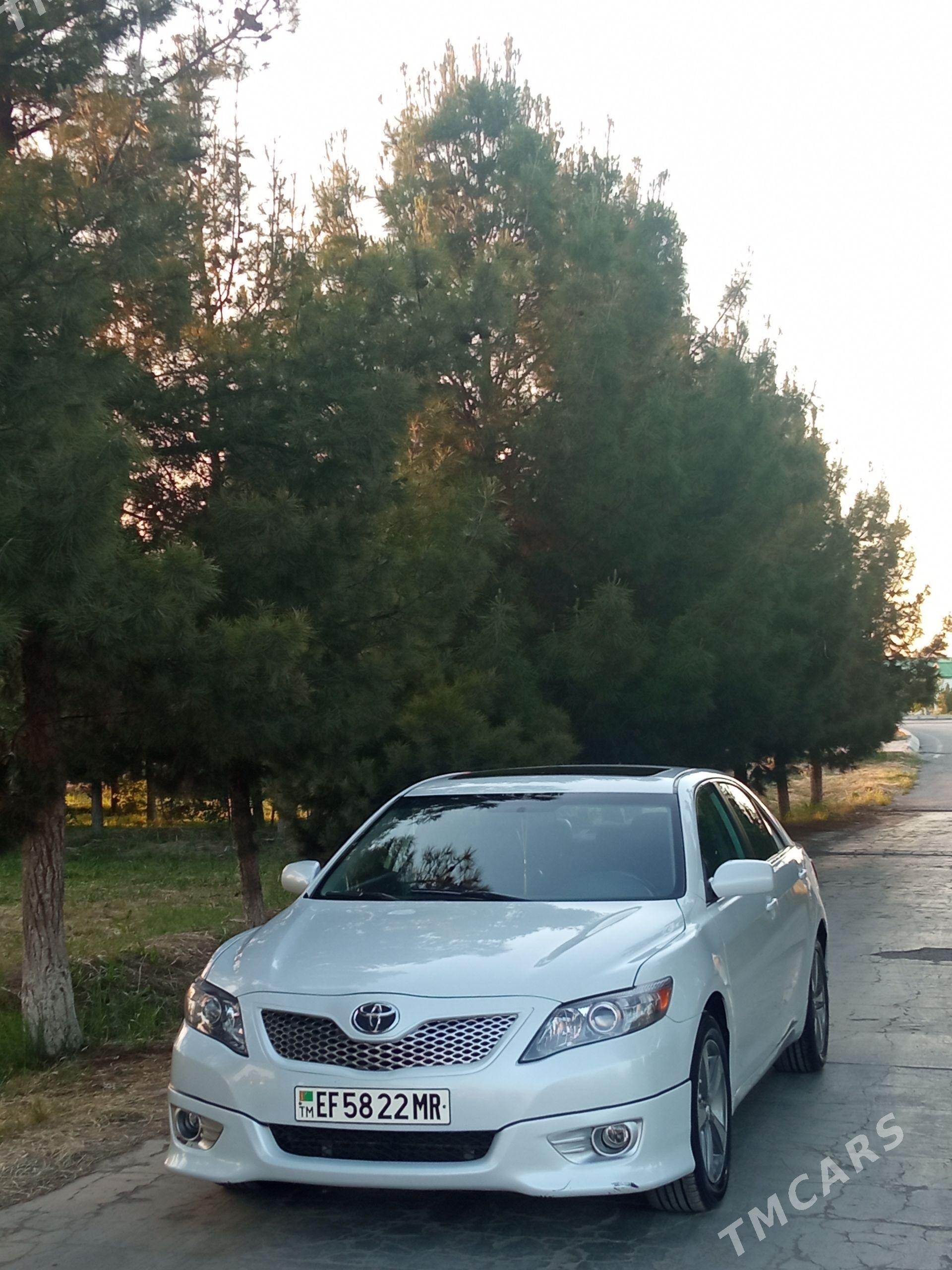 Toyota Camry 2010 - 220 000 TMT - Сакарчага - img 1