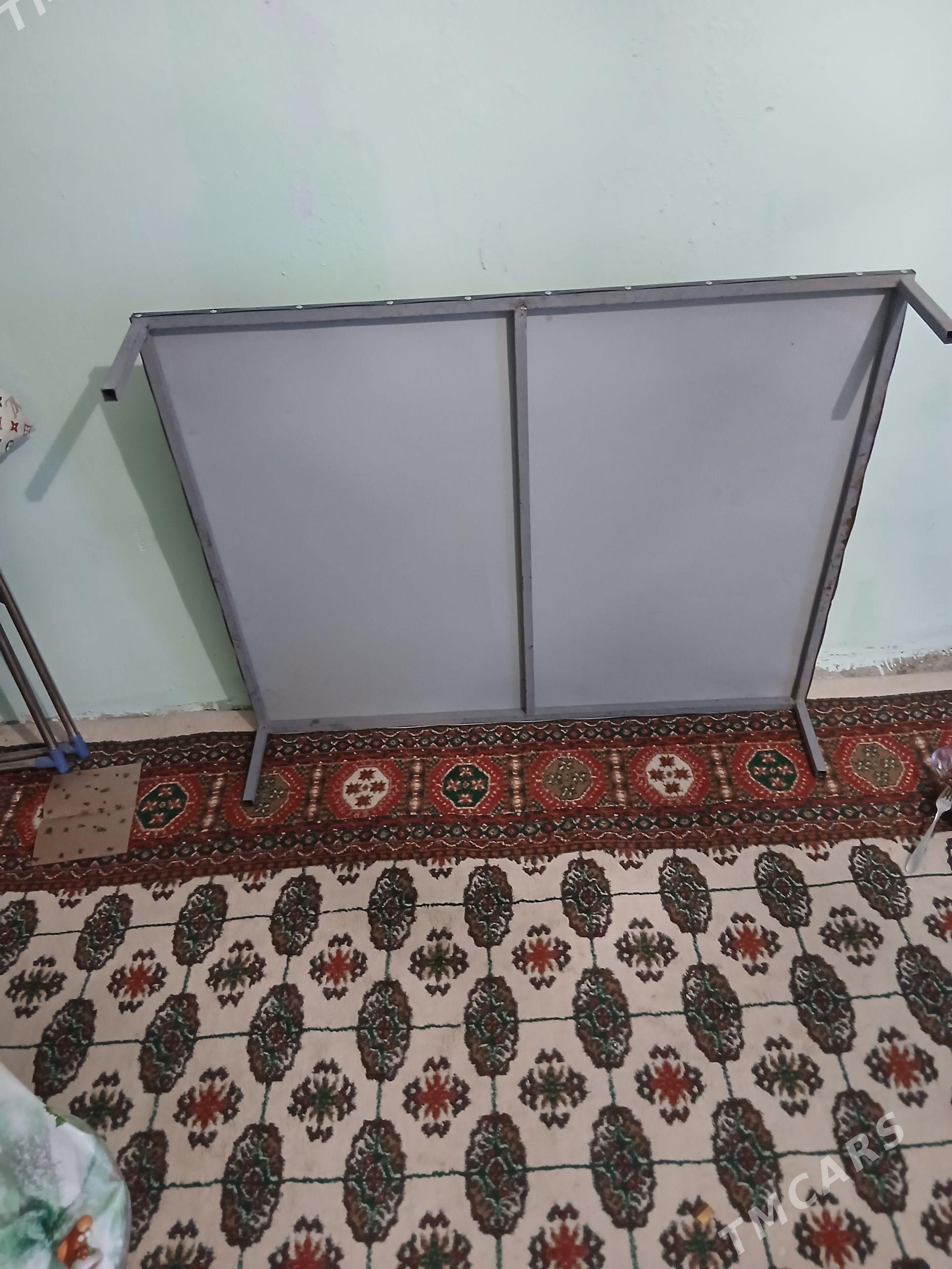han stol - Aşgabat - img 1