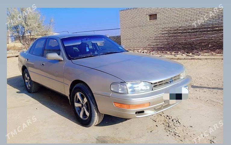 Toyota Camry 1995 - 110 000 TMT - Darganata - img 1