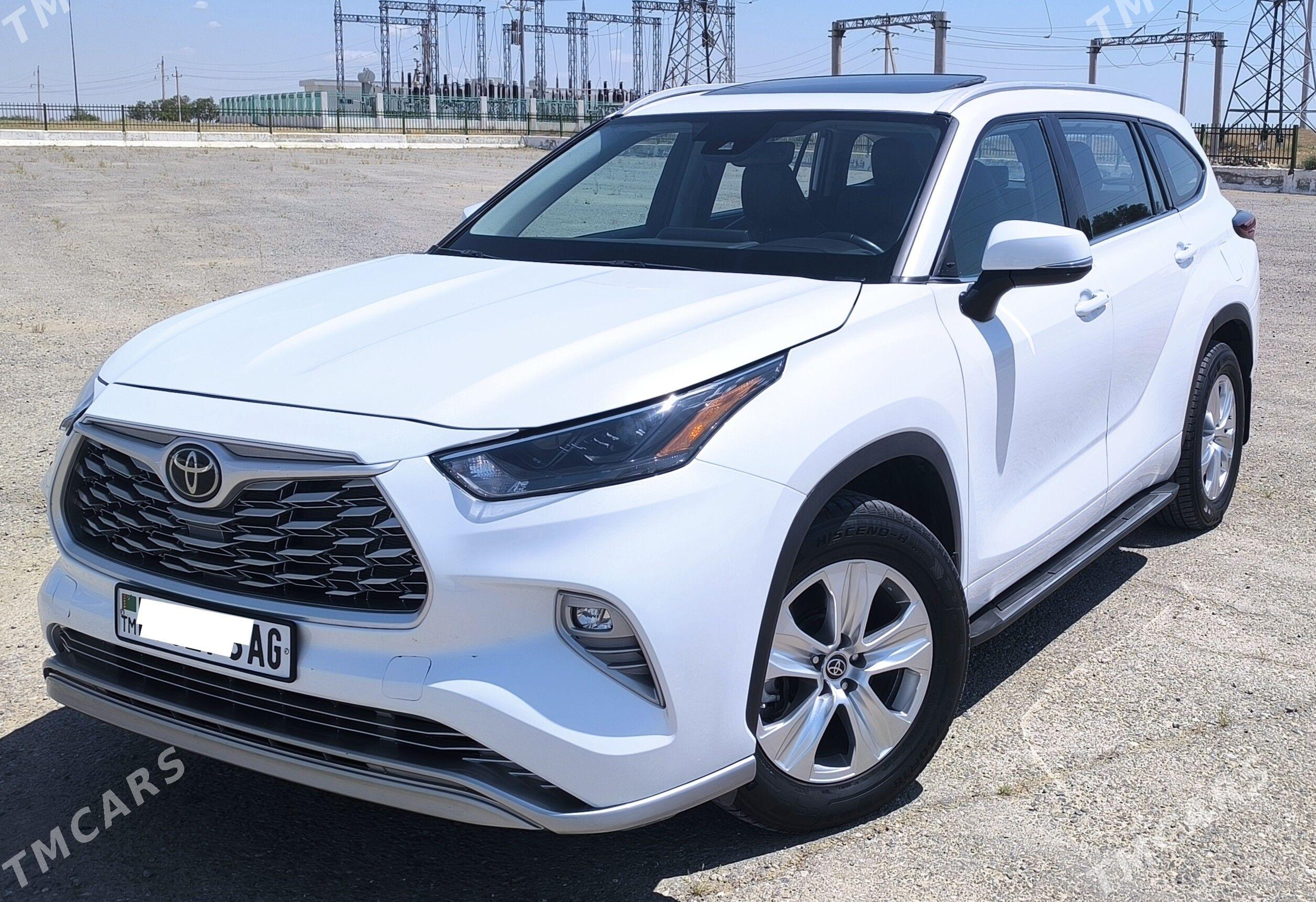 Toyota Highlander 2022 - 556 000 TMT - Aşgabat - img 1
