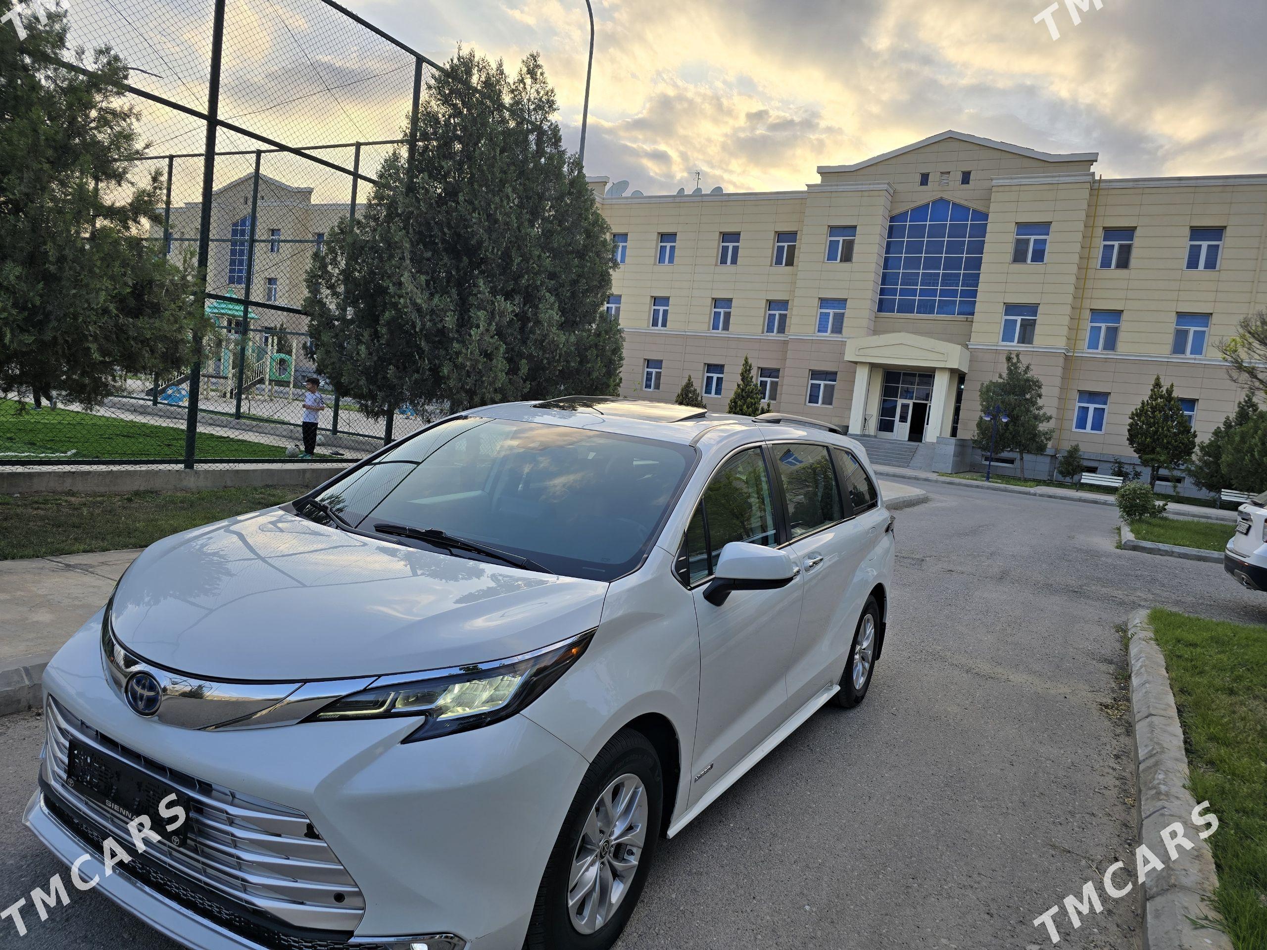Toyota Sienna 2022 - 475 000 TMT - Ашхабад - img 1