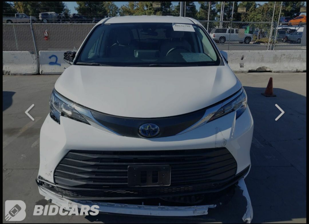 Toyota Sienna 2023 - 537 000 TMT - Aşgabat - img 1