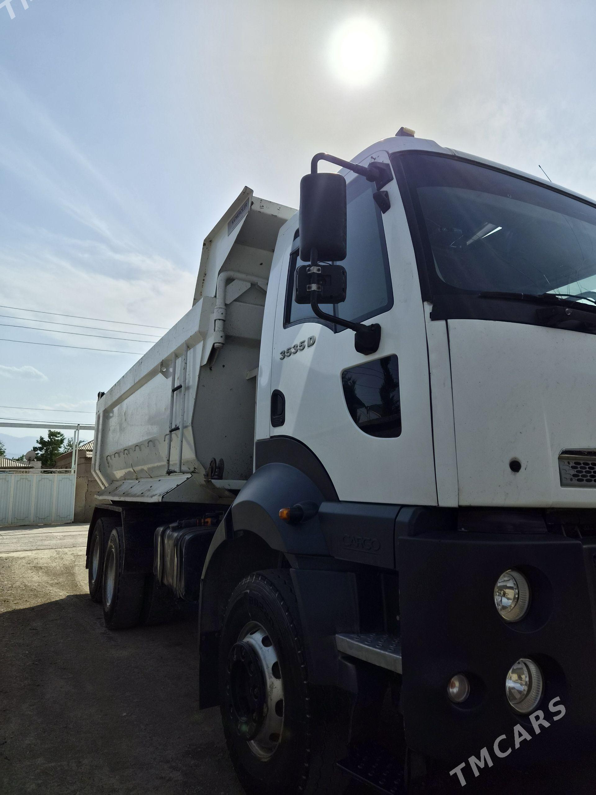 Ford Cargo 3535D 2013 - 650 000 TMT - Bäherden - img 1
