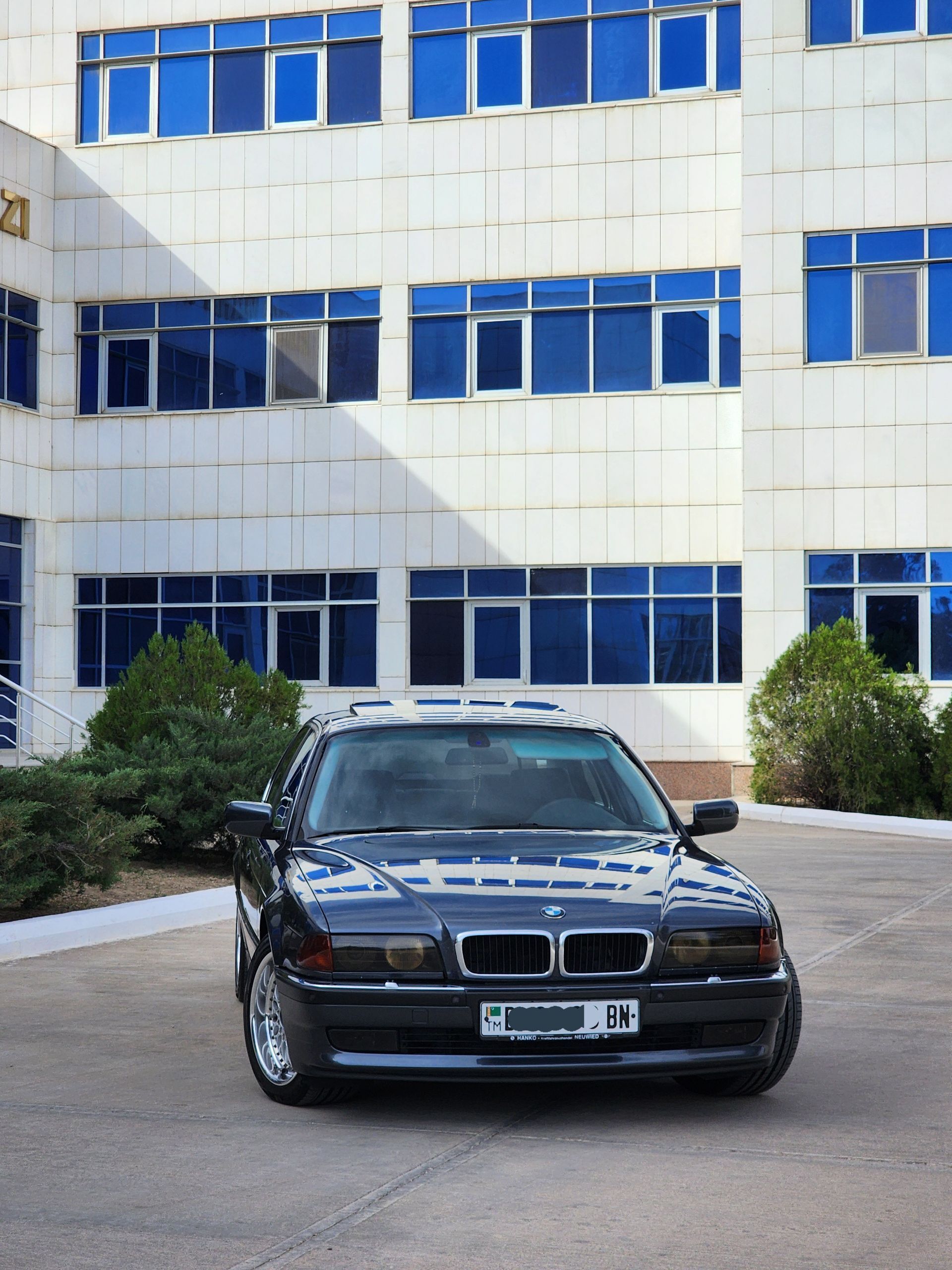 BMW 740 1997 - 170 000 TMT - Balkanabat - img 1