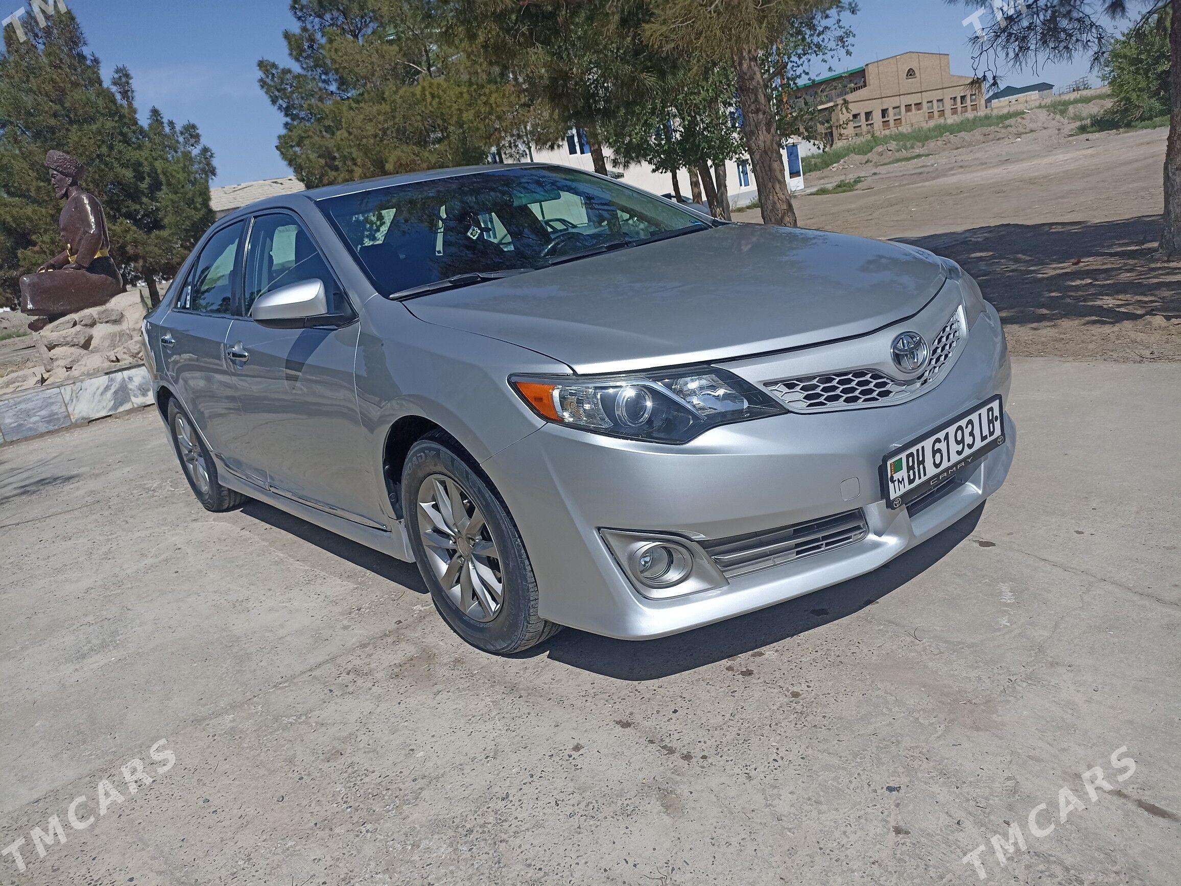 Toyota Camry 2013 - 240 000 TMT - Туркменабат - img 1