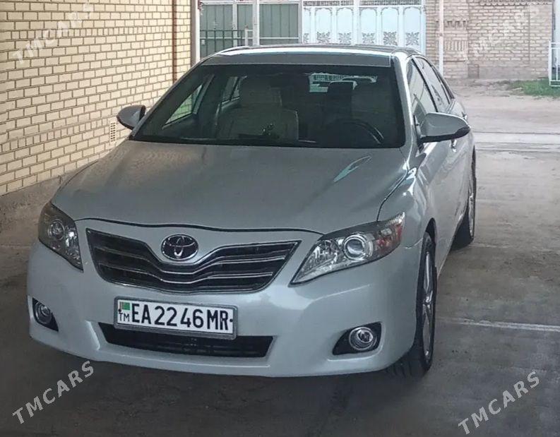 Toyota Camry 2010 - 230 000 TMT - Мары - img 1
