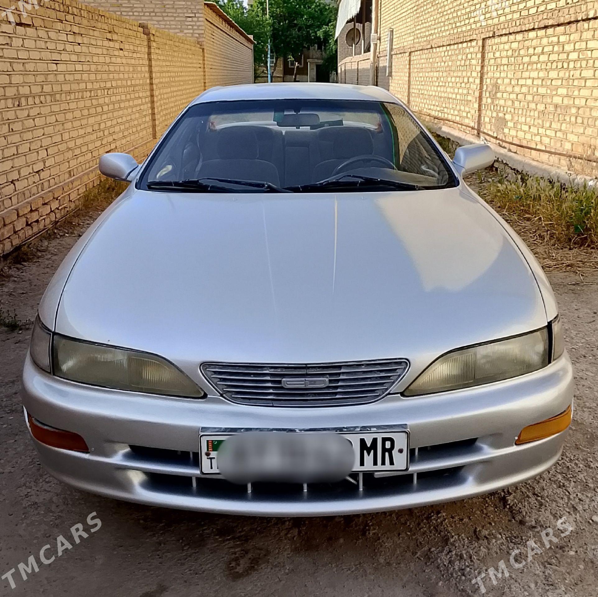 Toyota Carina 1995 - 40 000 TMT - Мары - img 1