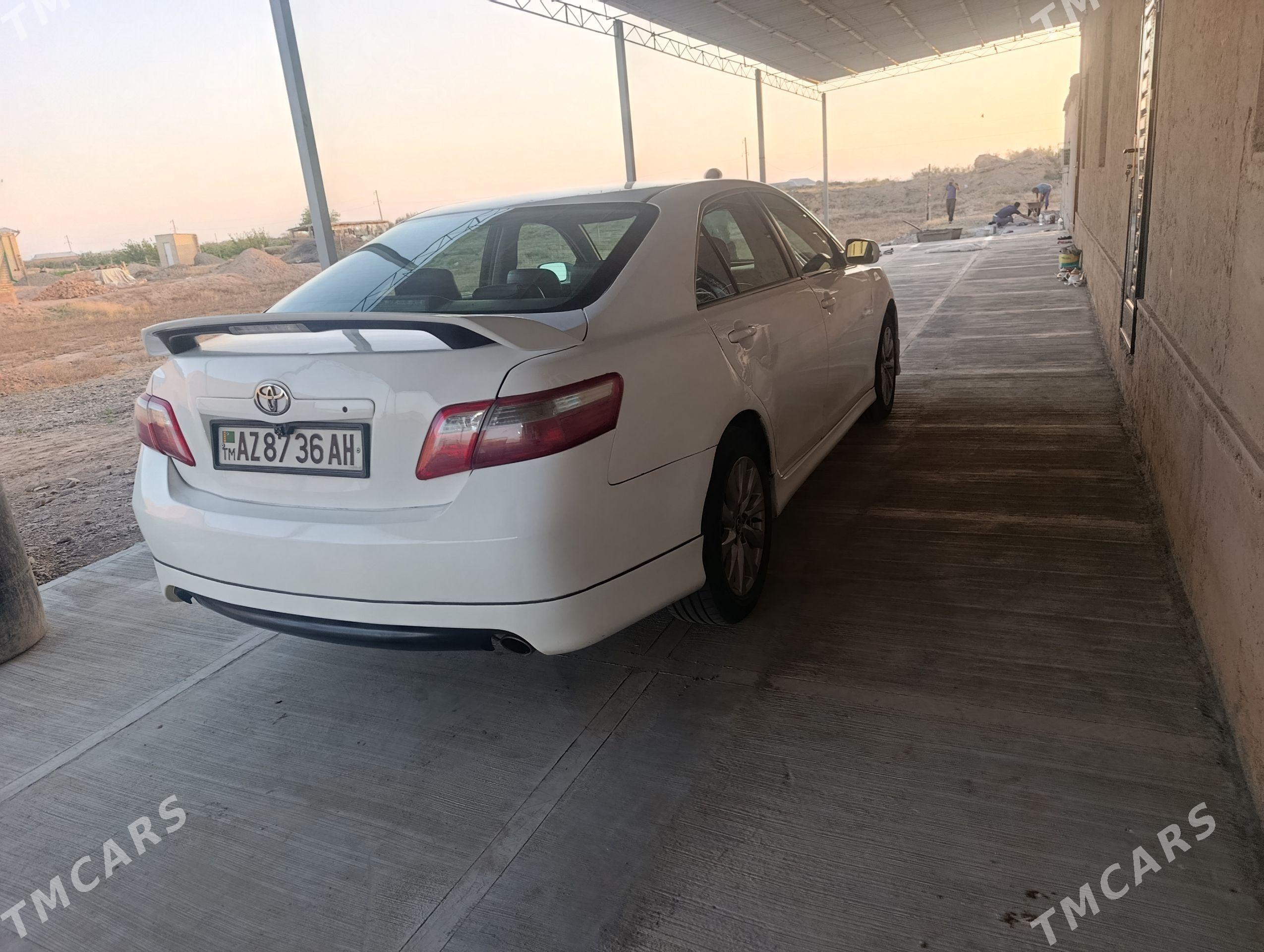 Toyota Camry 2007 - 190 000 TMT - Серахс - img 1