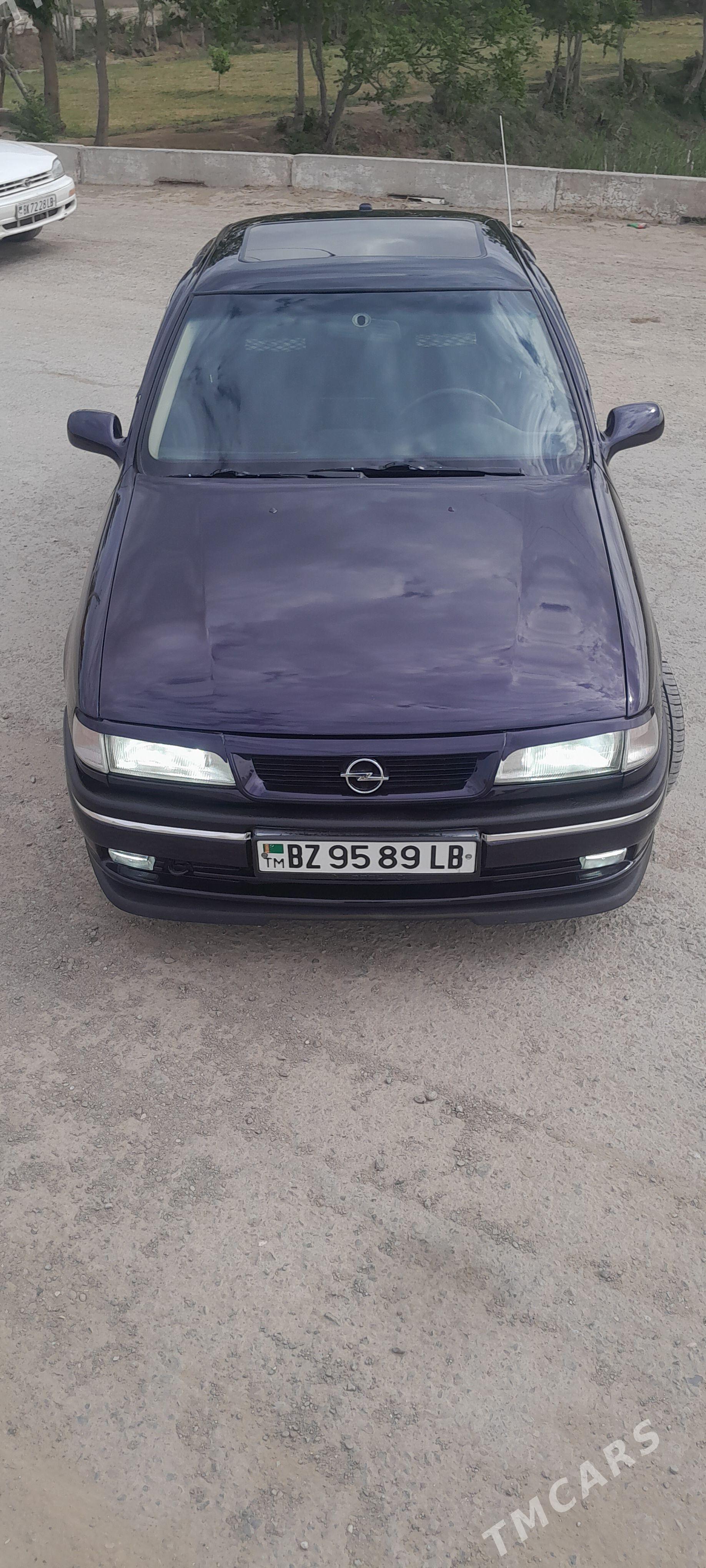 Opel Vectra 1994 - 65 000 TMT - Саят - img 1