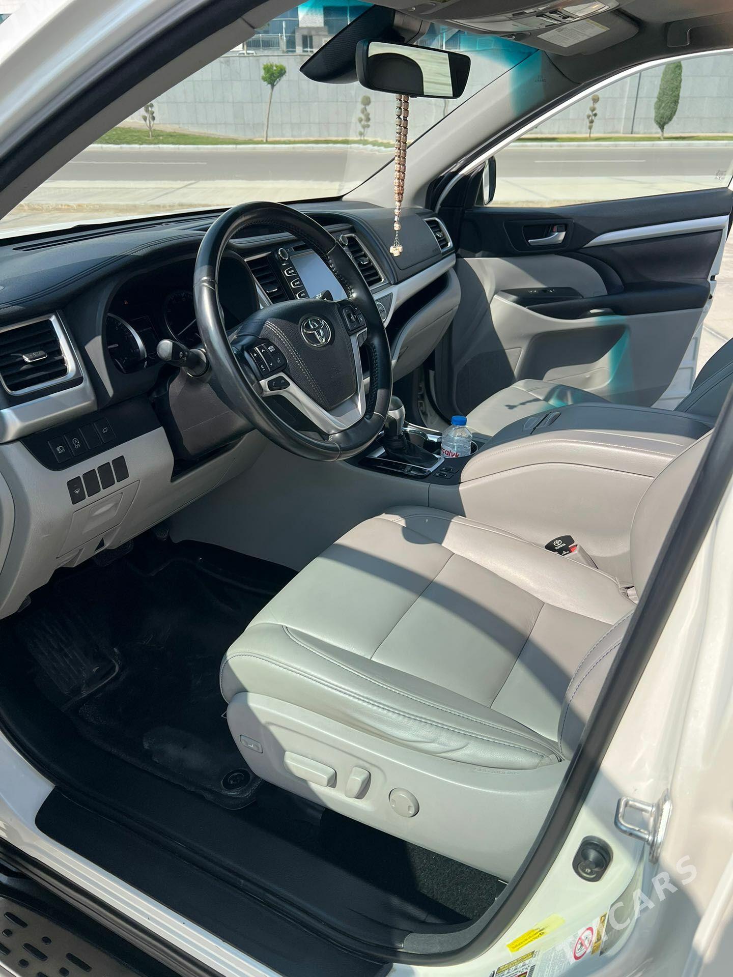 Toyota Highlander 2018 - 447 000 TMT - Aşgabat - img 1