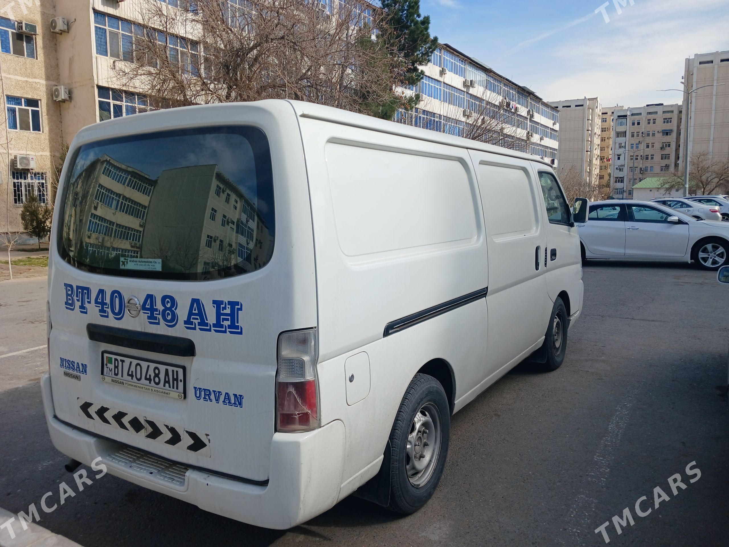 Nissan Urvan 2005 - 150 000 TMT - Теджен - img 1