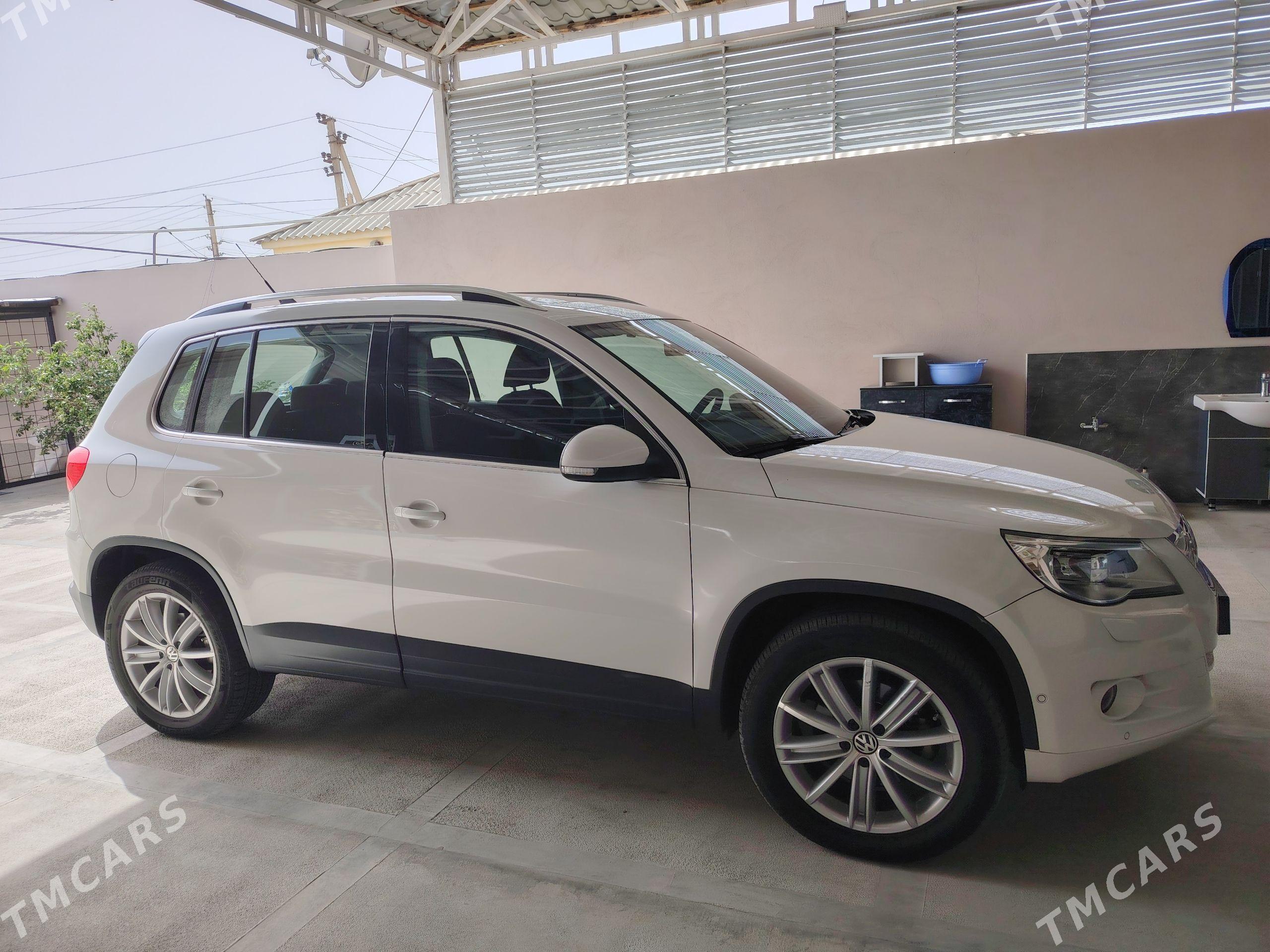 Volkswagen Tiguan 2010 - 200 000 TMT - Balkanabat - img 1