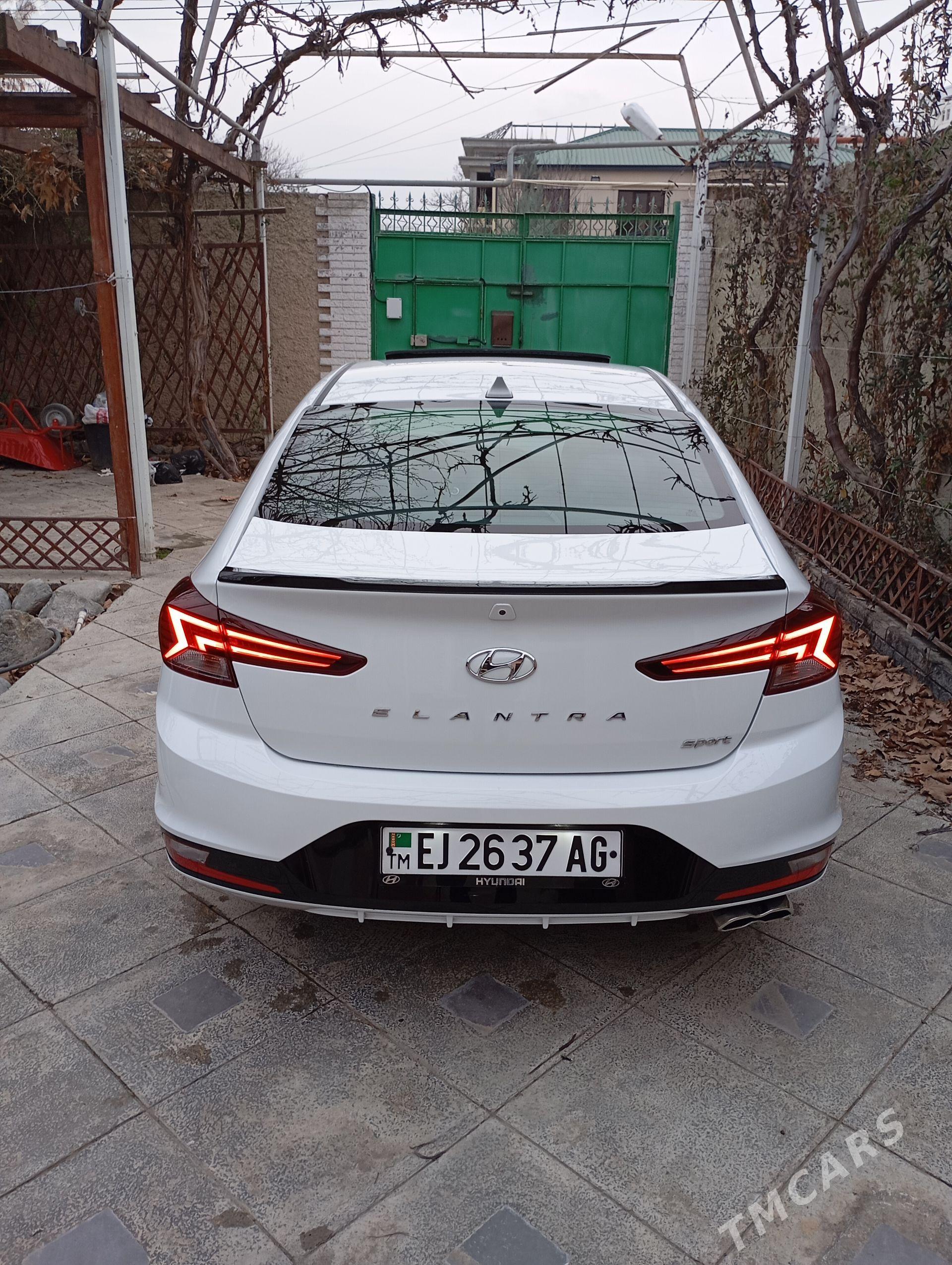 Hyundai Elantra 2020 - 245 000 TMT - Podwoýski köç. (Bitarap Türkmenistan şaýoly) - img 1