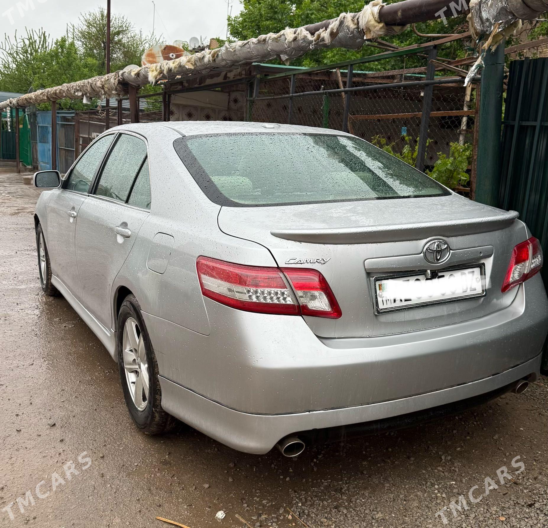 Toyota Camry 2010 - 215 000 TMT - Дашогуз - img 1