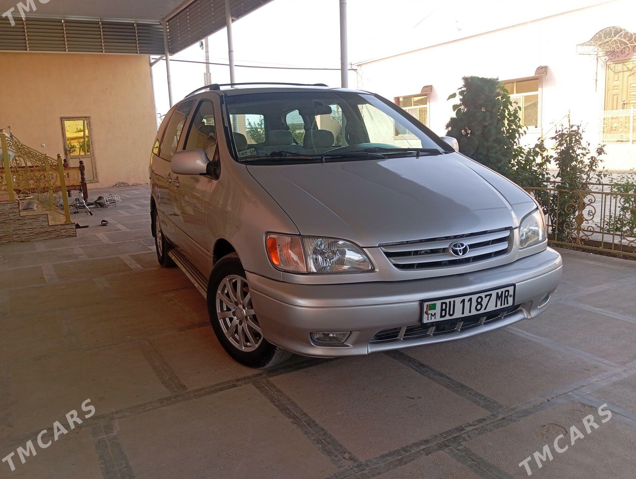 Toyota Sienna 2001 - 200 000 TMT - Mary - img 1