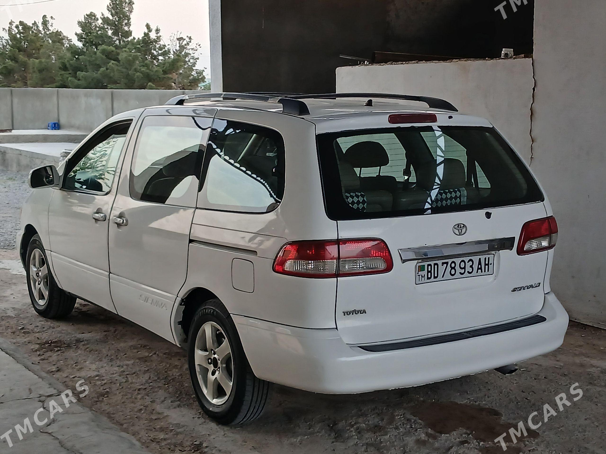 Toyota Sienna 2002 - 199 000 TMT - Ak bugdaý etraby - img 1