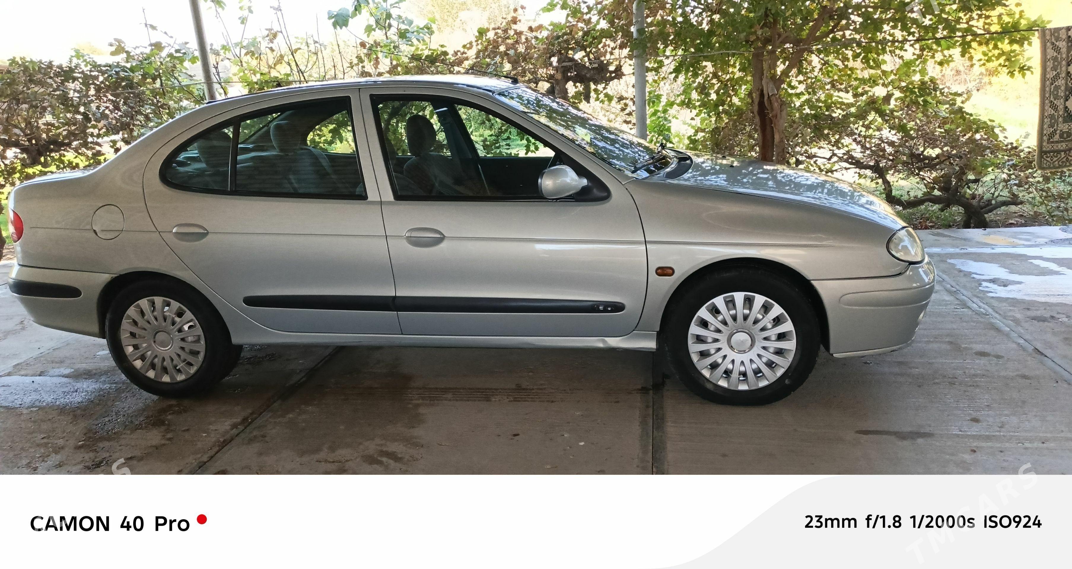 Renault Megane 2 2002 - 65 000 TMT - Бабадайхан - img 1