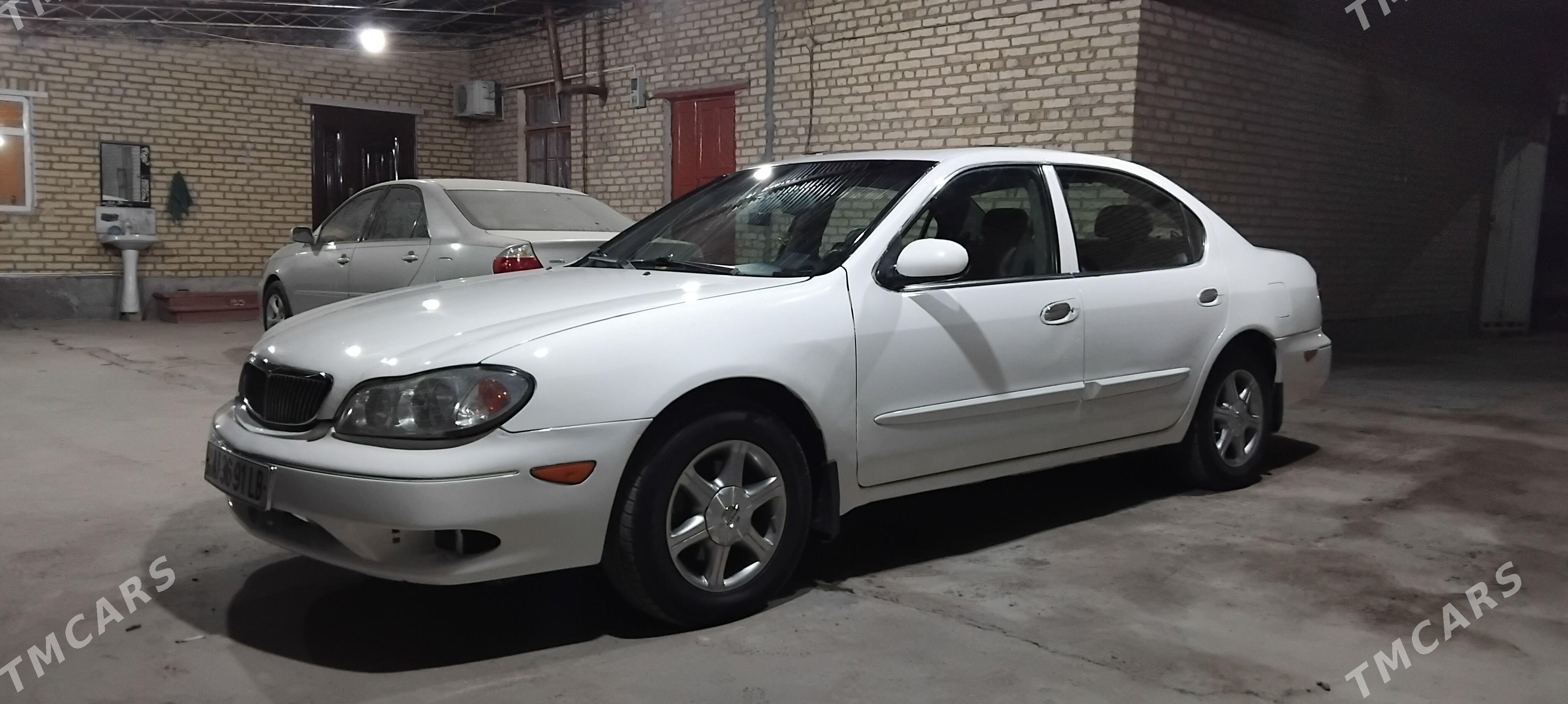 Infiniti I30 1999 - 90 000 TMT - Саят - img 1