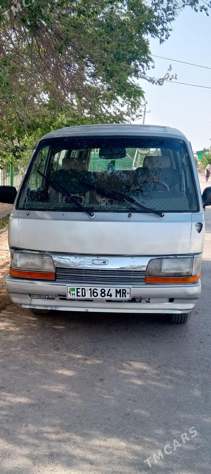 Toyota Hiace 1988 - 50 000 TMT - Murgap - img 1
