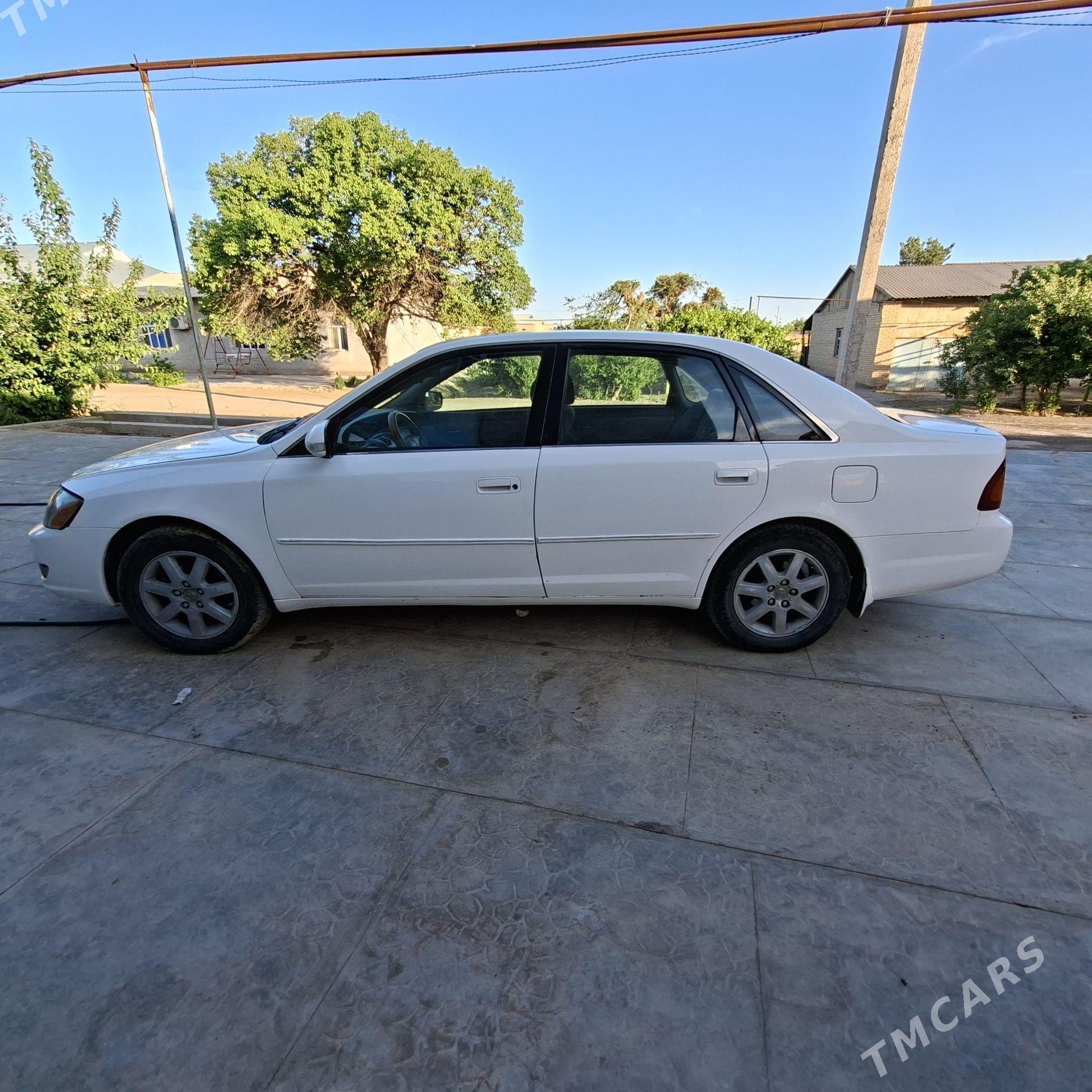 Toyota Avalon 2001 - 165 000 TMT - Dänew - img 1