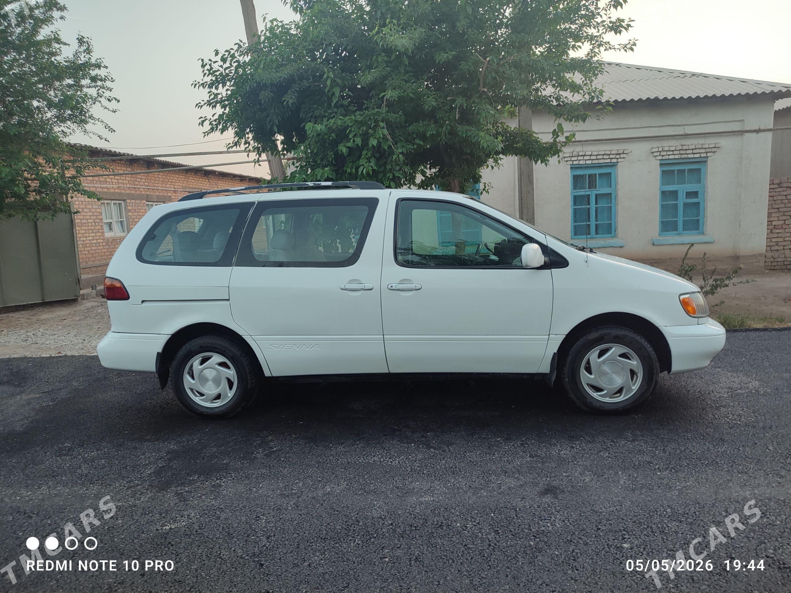 Toyota Sienna 2000 - 170 000 TMT - Babadaýhan - img 1