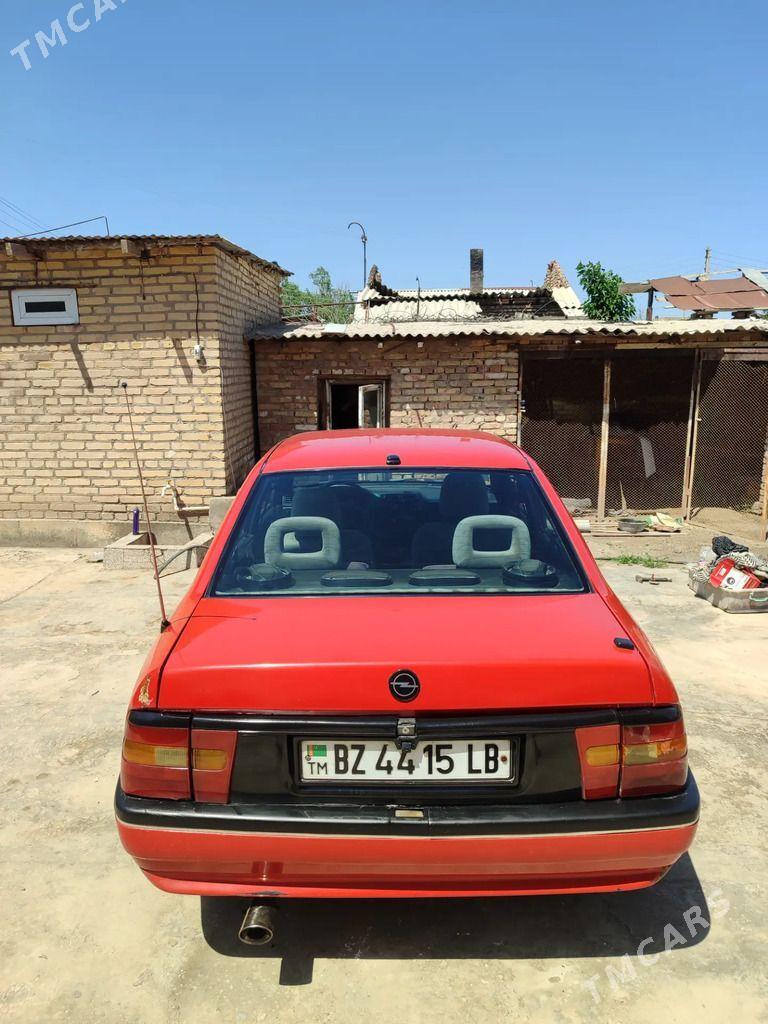 Opel Vectra 1990 - 28 000 TMT - Туркменабат - img 1