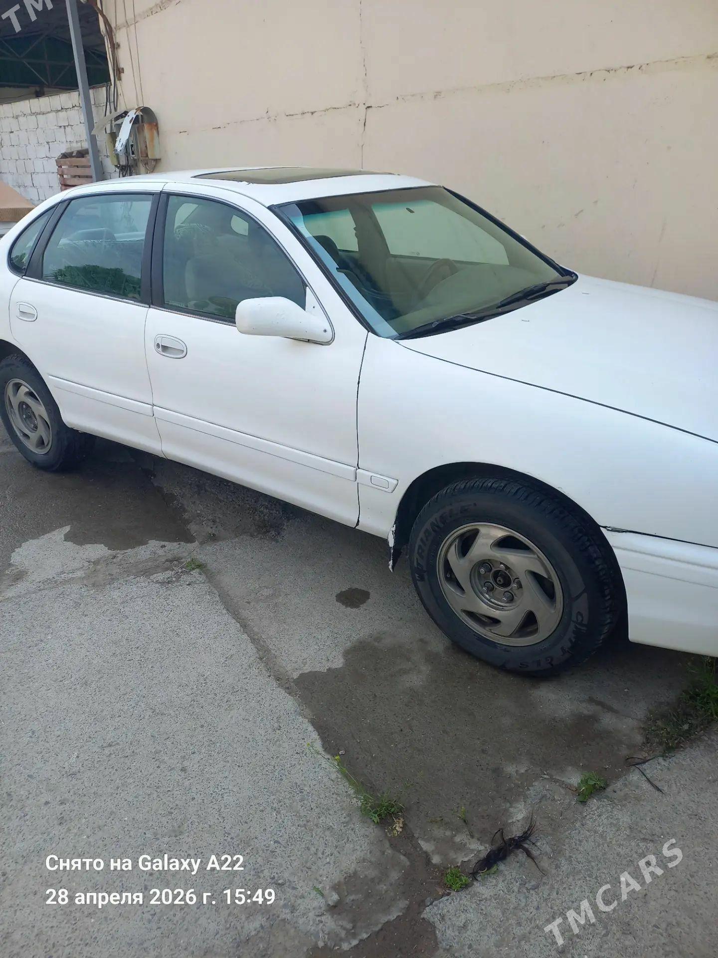Toyota Avalon 1996 - 115 000 TMT - Ak bugdaý etraby - img 1