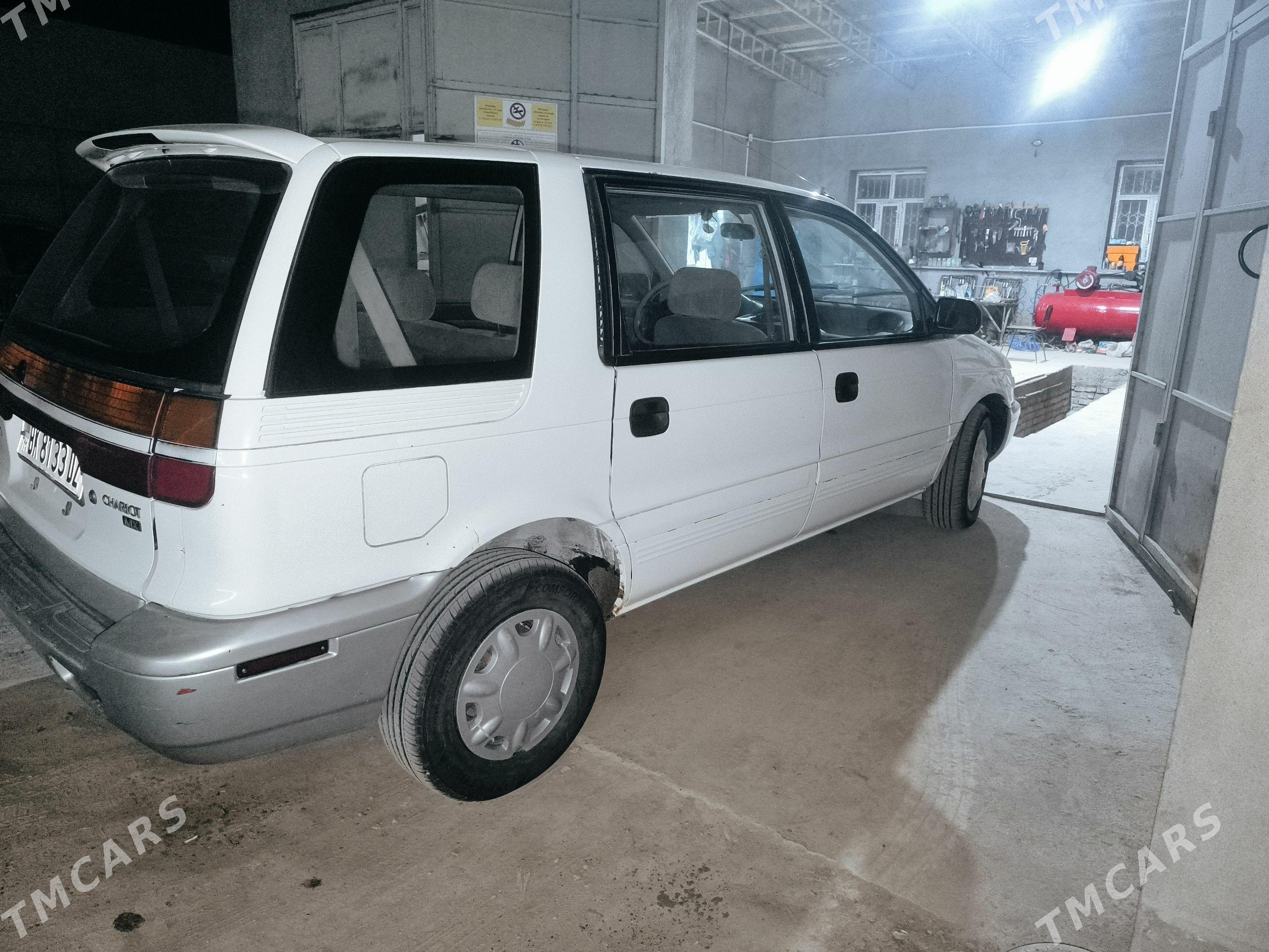 Mitsubishi Chariot 1995 - 33 000 TMT - Гурбансолтан Едже - img 1