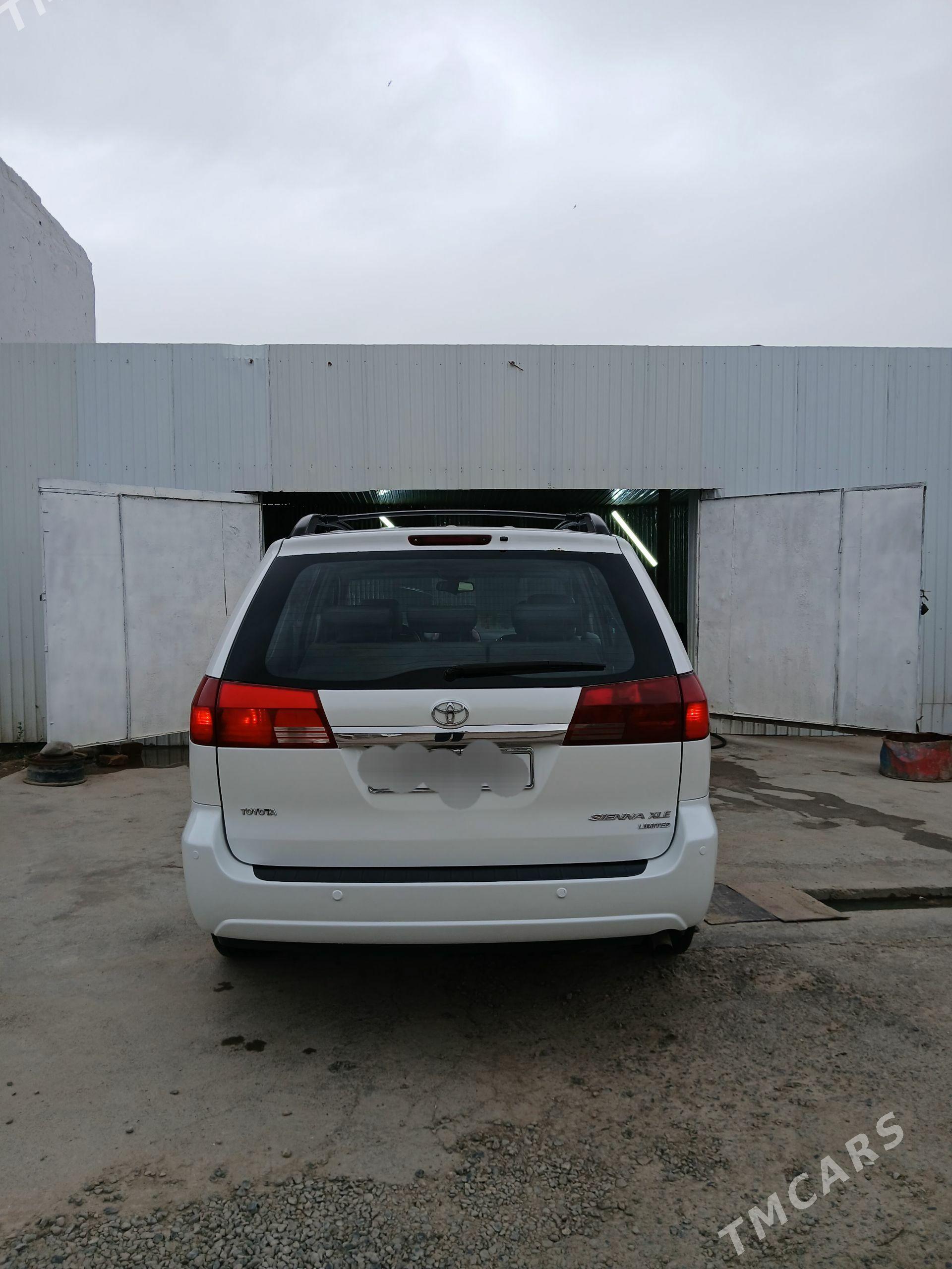 Toyota Sienna 2004 - 250 000 TMT - Mary - img 1