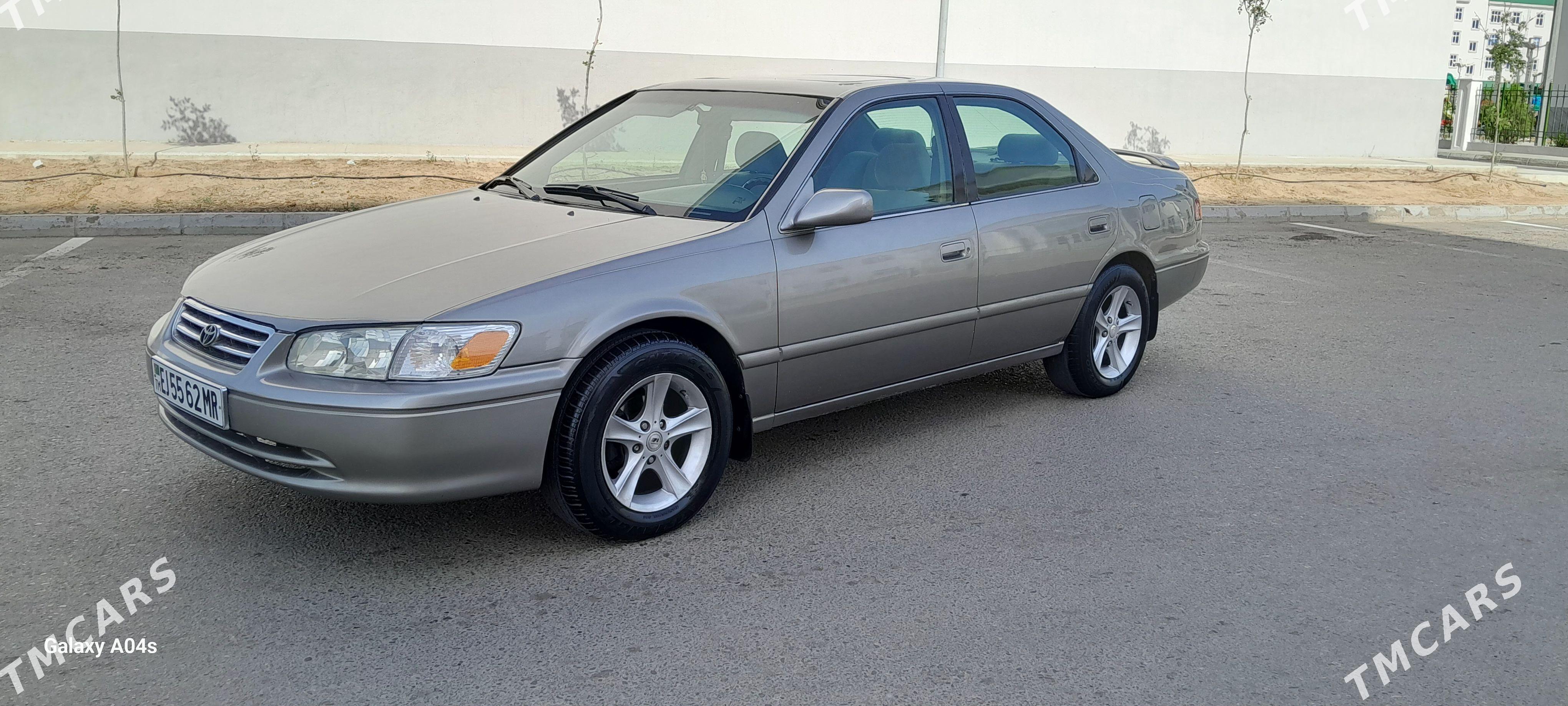 Toyota Camry 1998 - 158 000 TMT - Мары - img 1