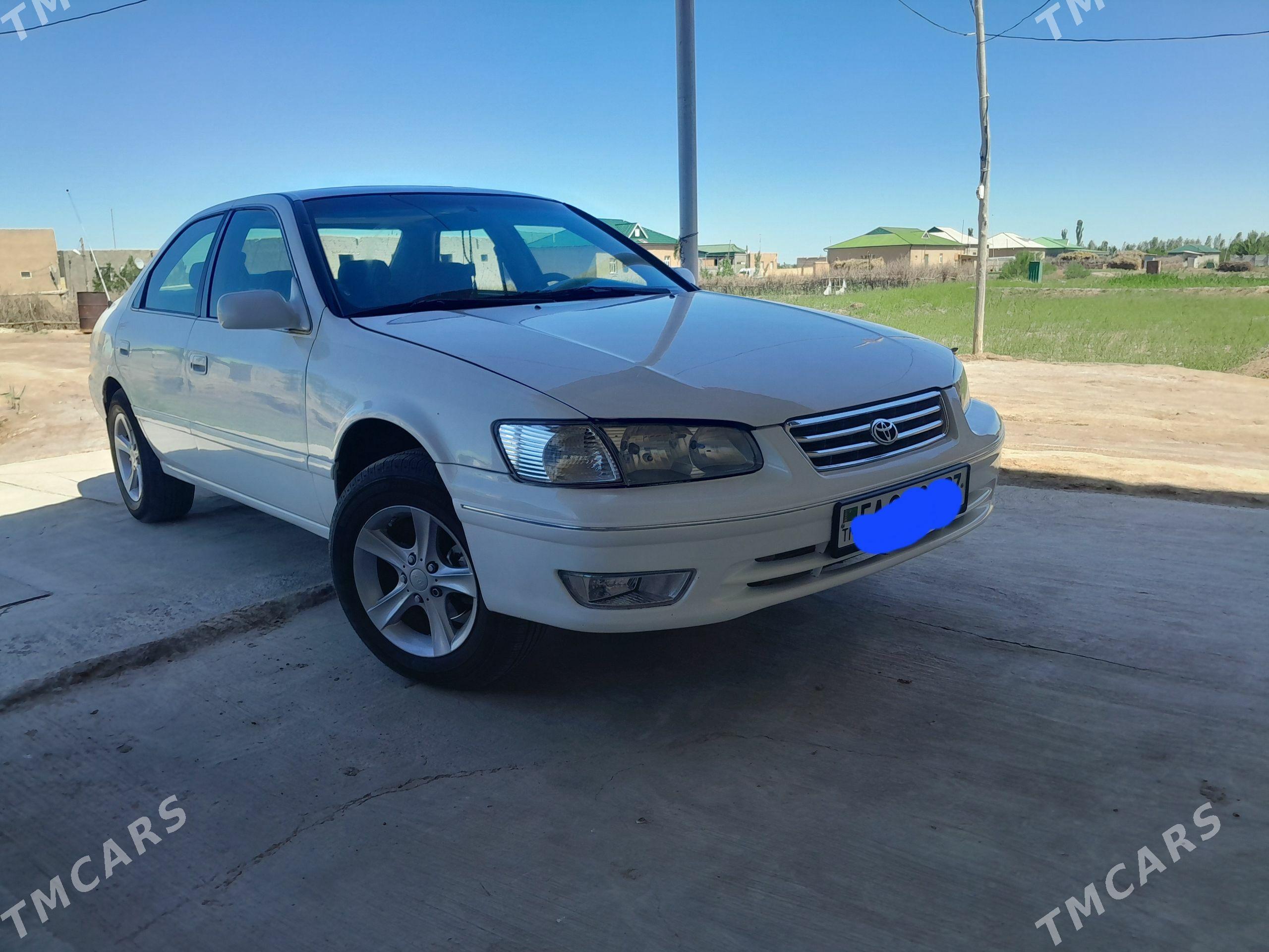 Toyota Camry 2001 - 155 000 TMT - етр. Туркменбаши - img 1