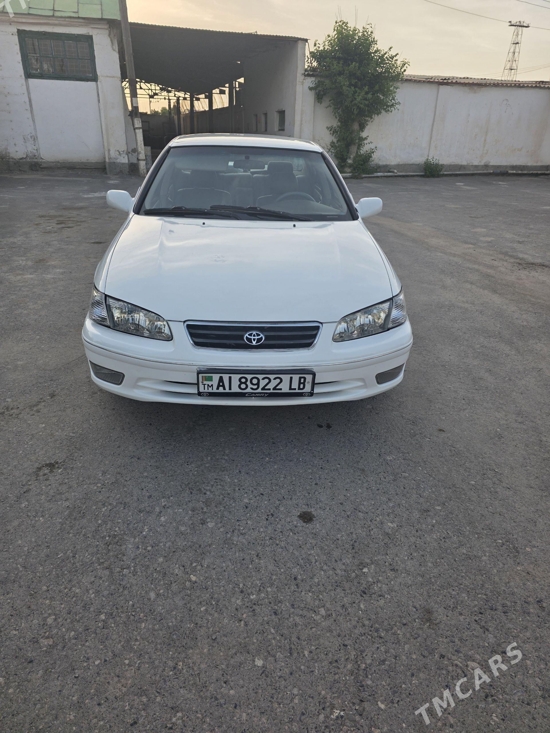 Toyota Camry 2000 - 140 000 TMT - Туркменабат - img 1